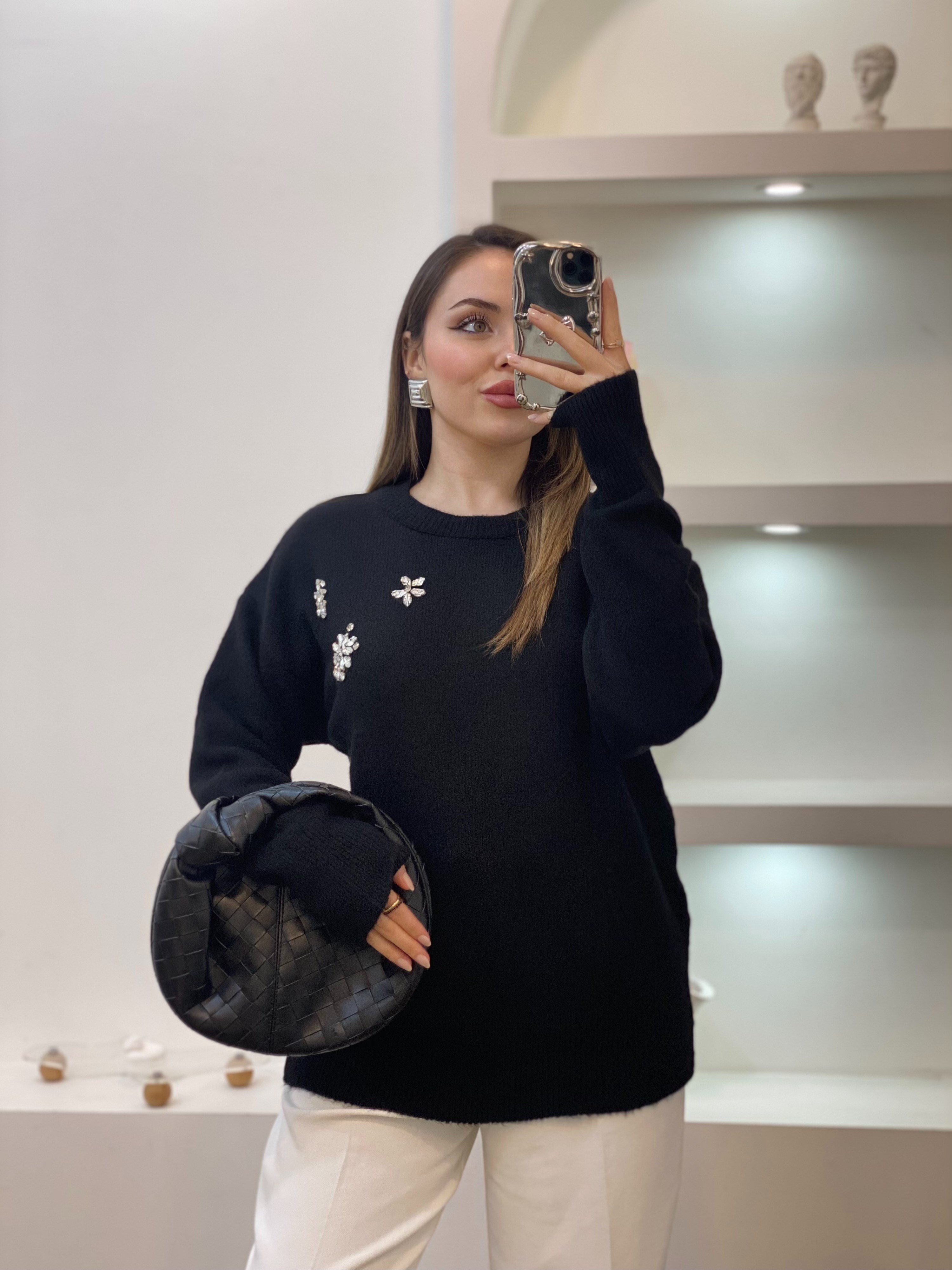 Siyah Taşlı Model Triko Kazak