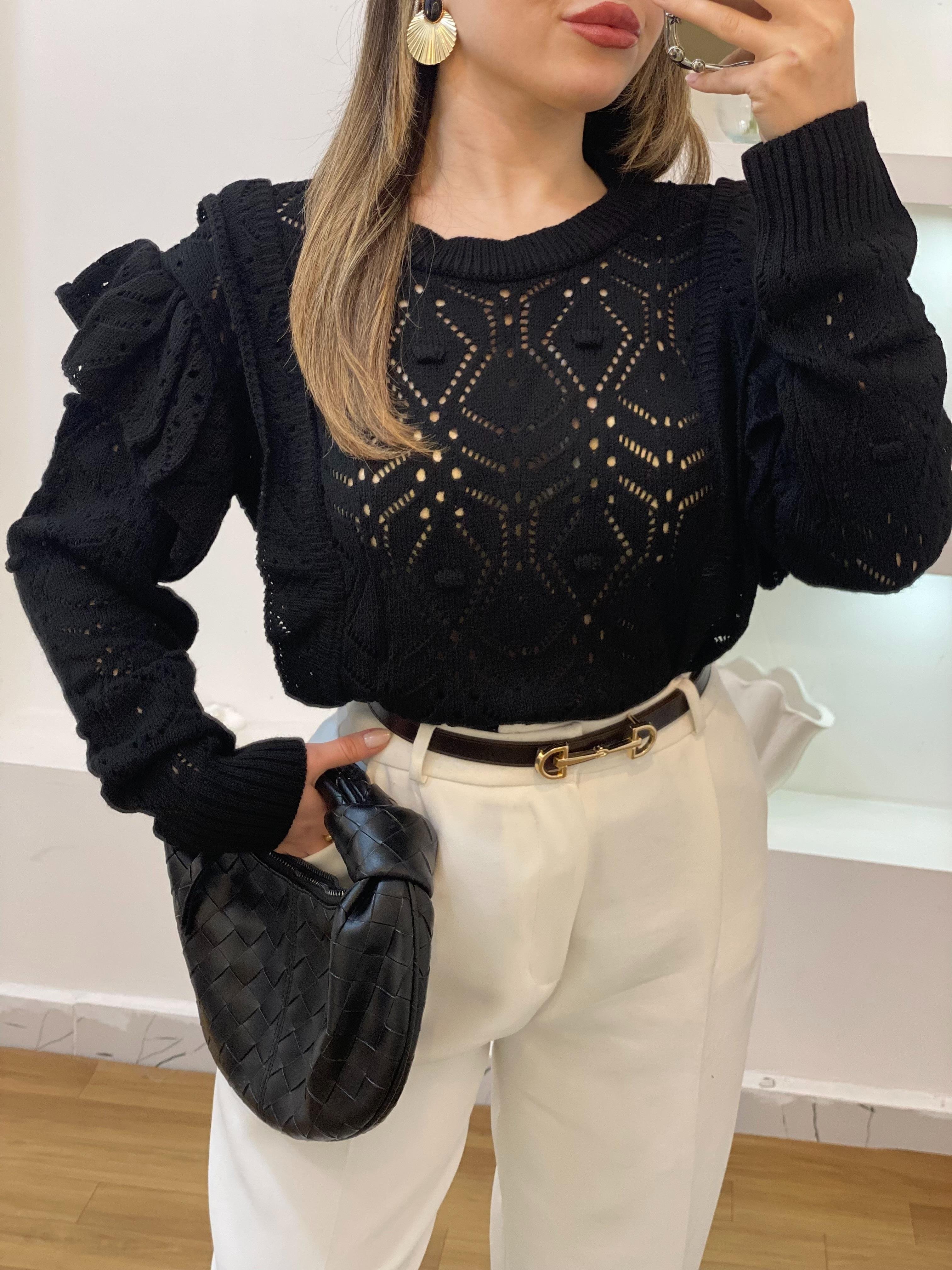 Siyah Volanlı Model Triko Kazak