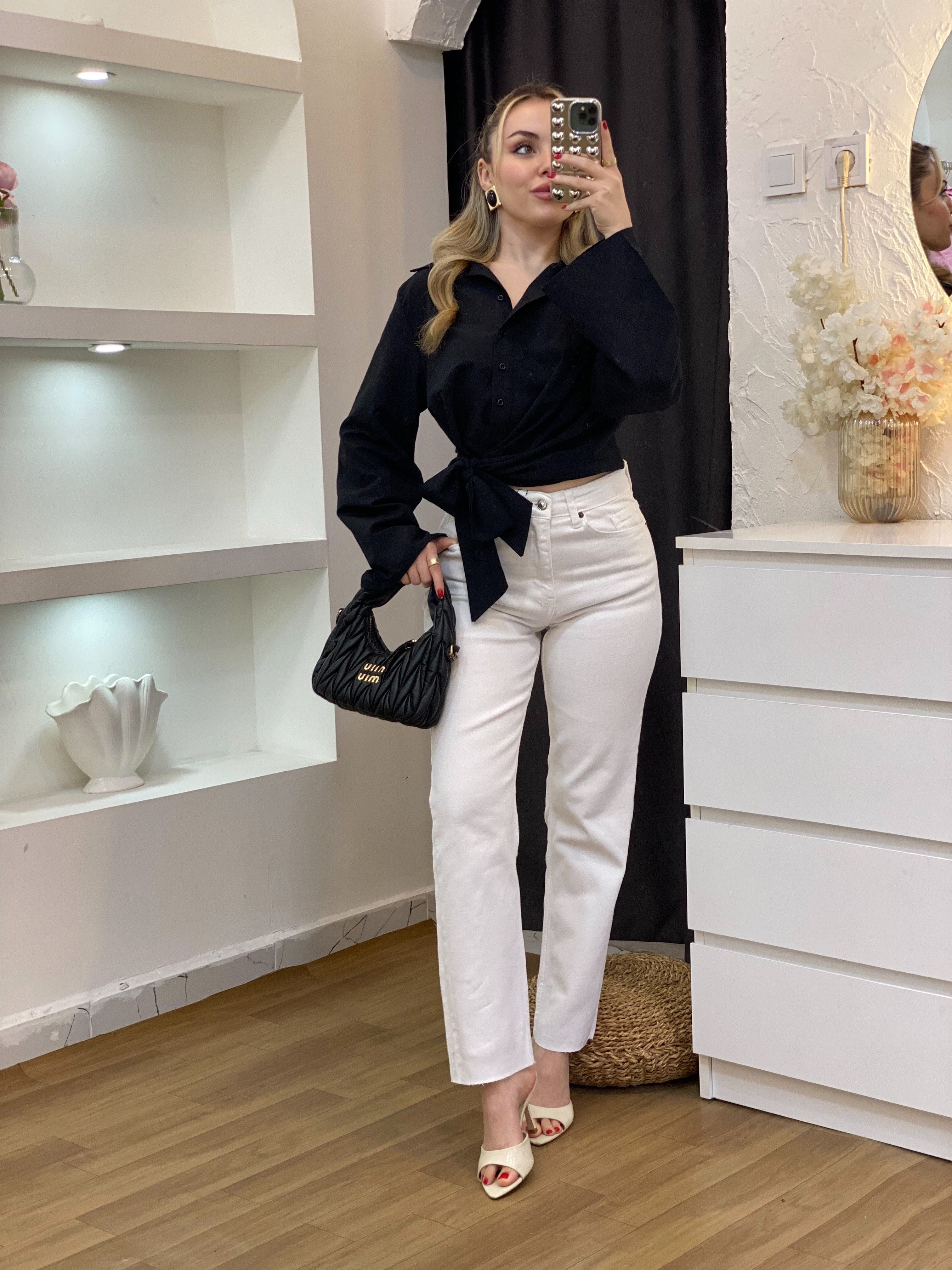 Siyah Yanı Bağlamalı Model Gömlek 