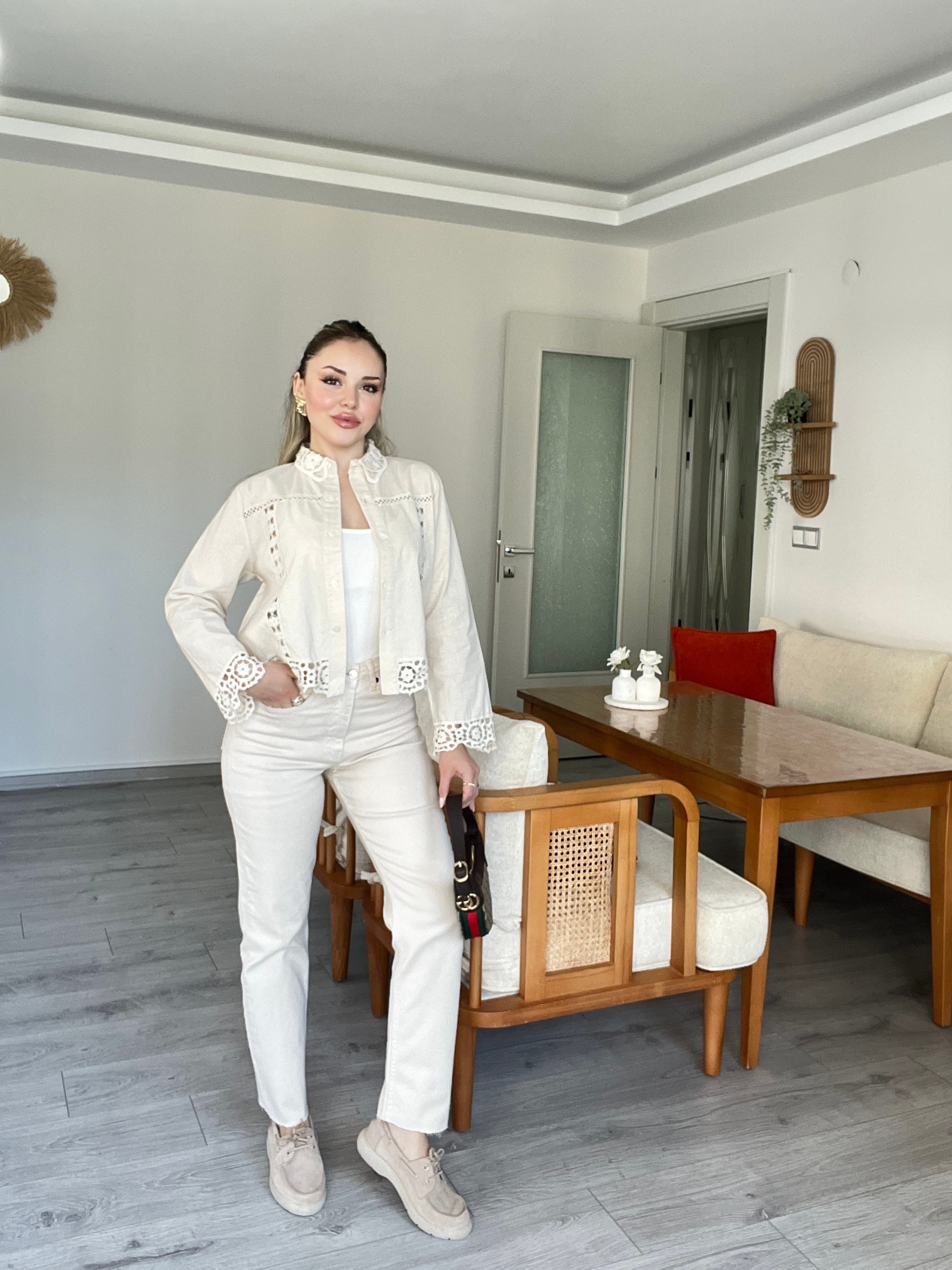 Tasarım Bej Motifli Ceket