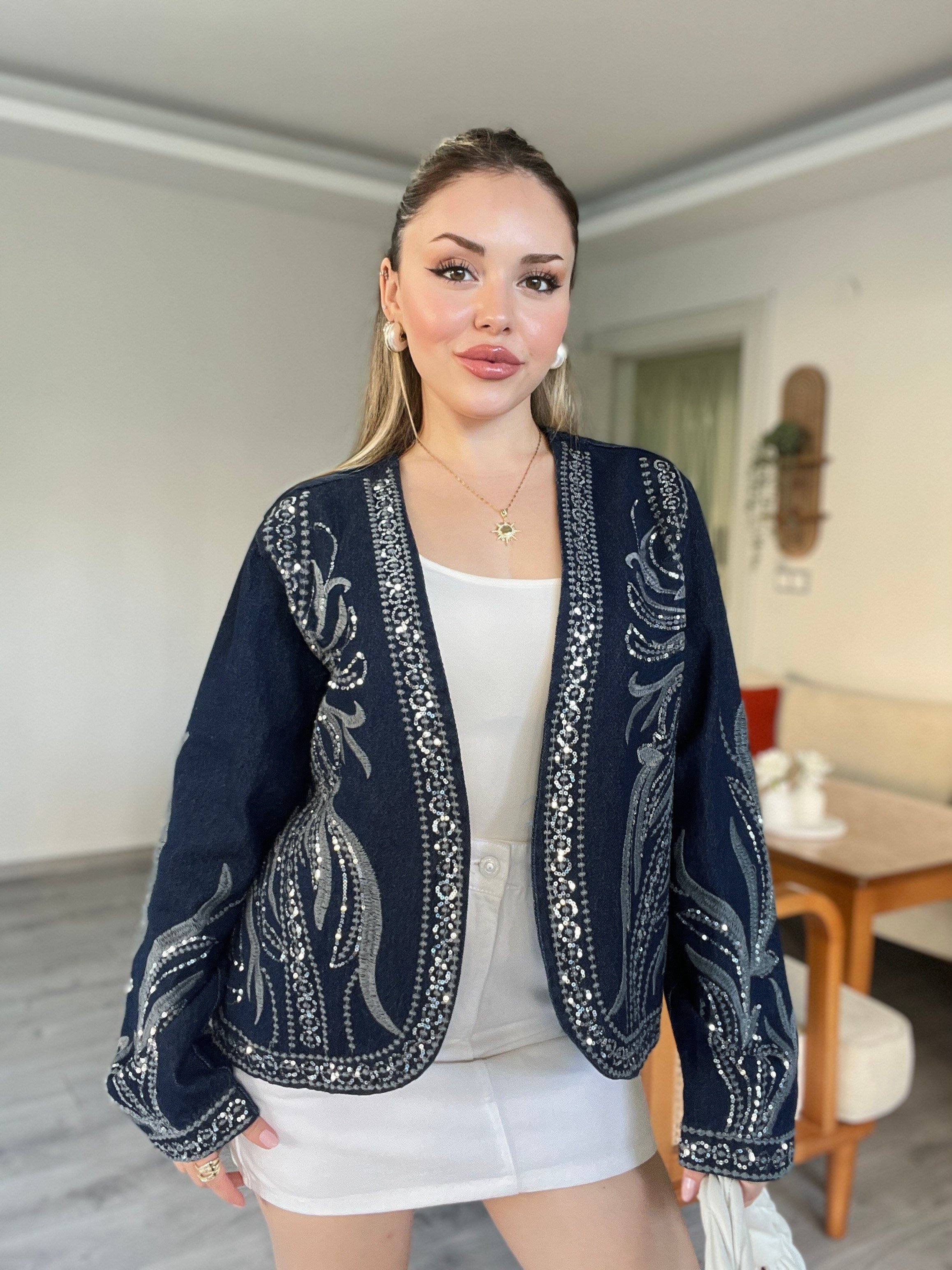 Tasarım Gümüş Pul İşlemeli Kot Ceket