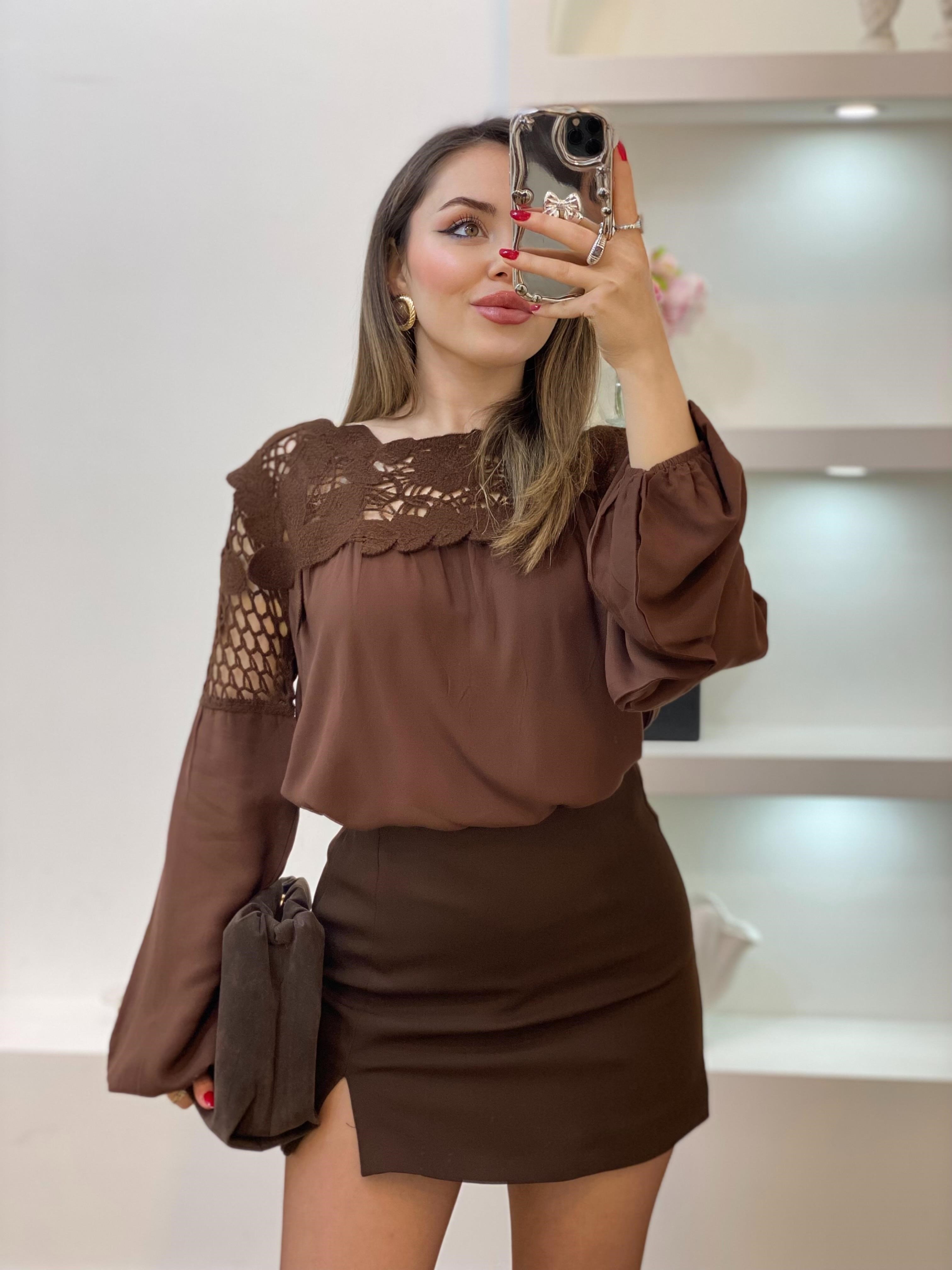 Tasarım Kahve Motifli Dantel Detaylı Bluz