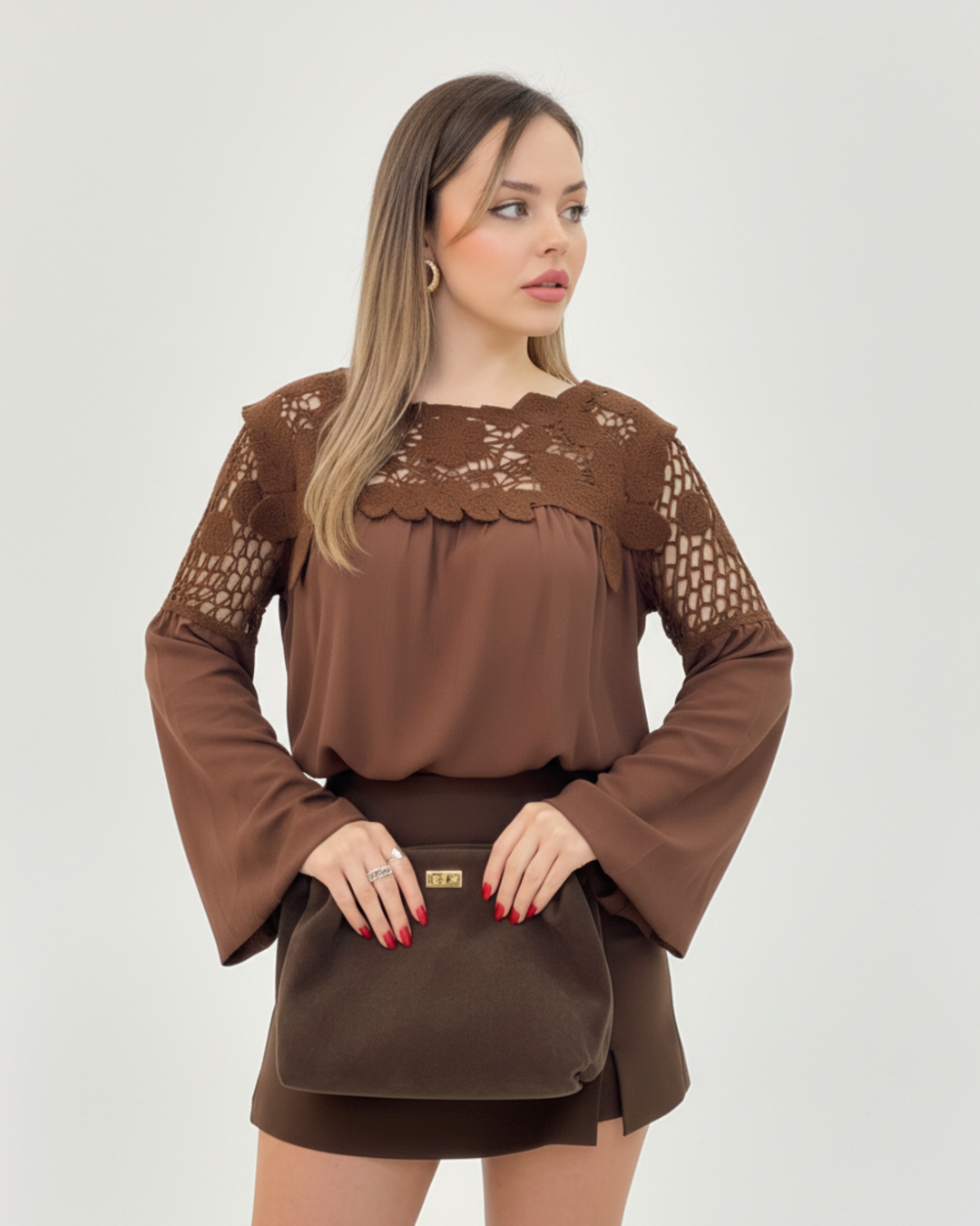 Tasarım Kahve Motifli Dantel Detaylı Bluz