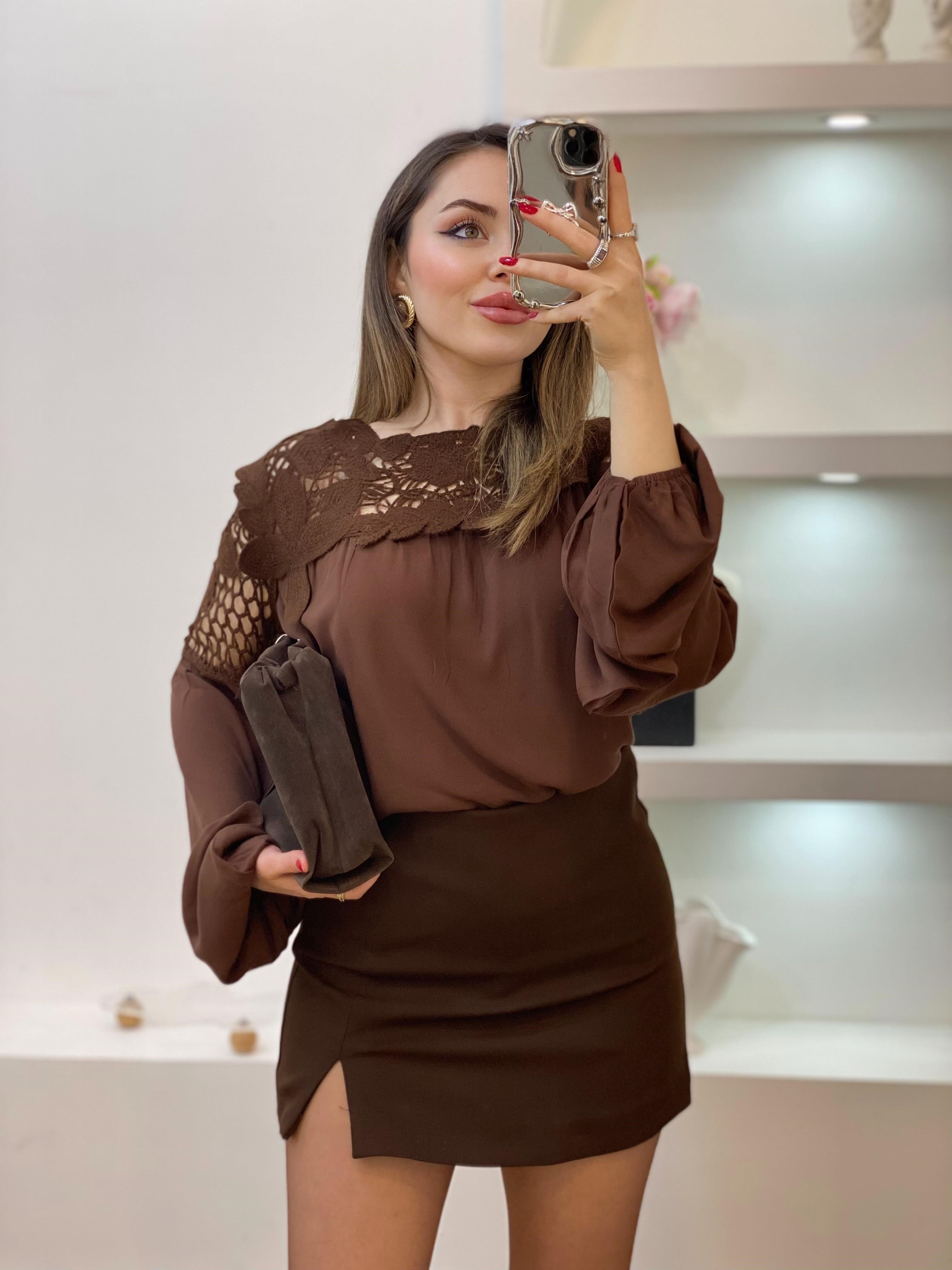 Tasarım Kahve Motifli Dantel Detaylı Bluz