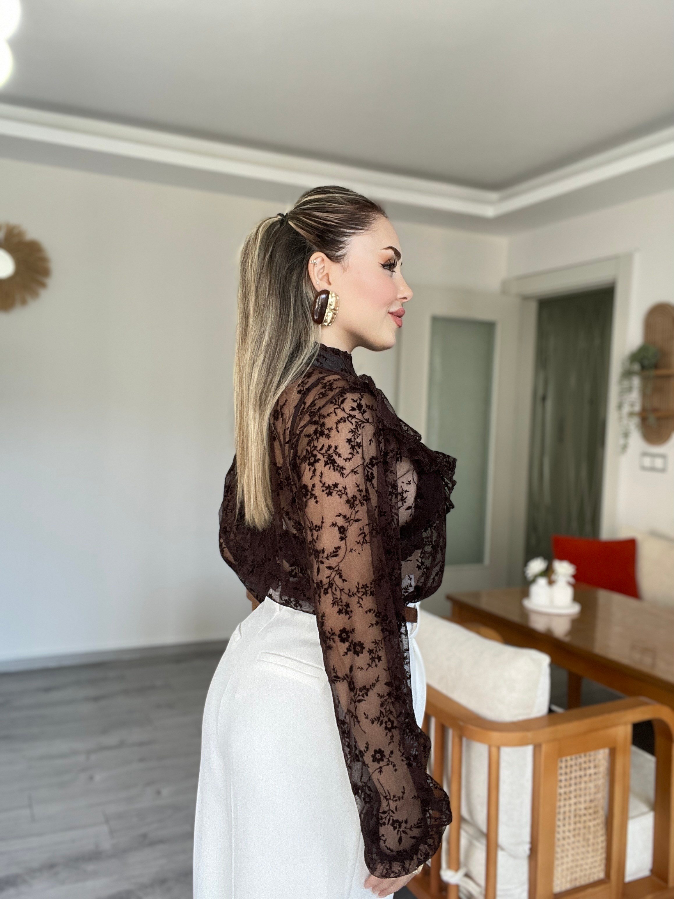Tasarım Kahve Volanlı Organze Gömlek 