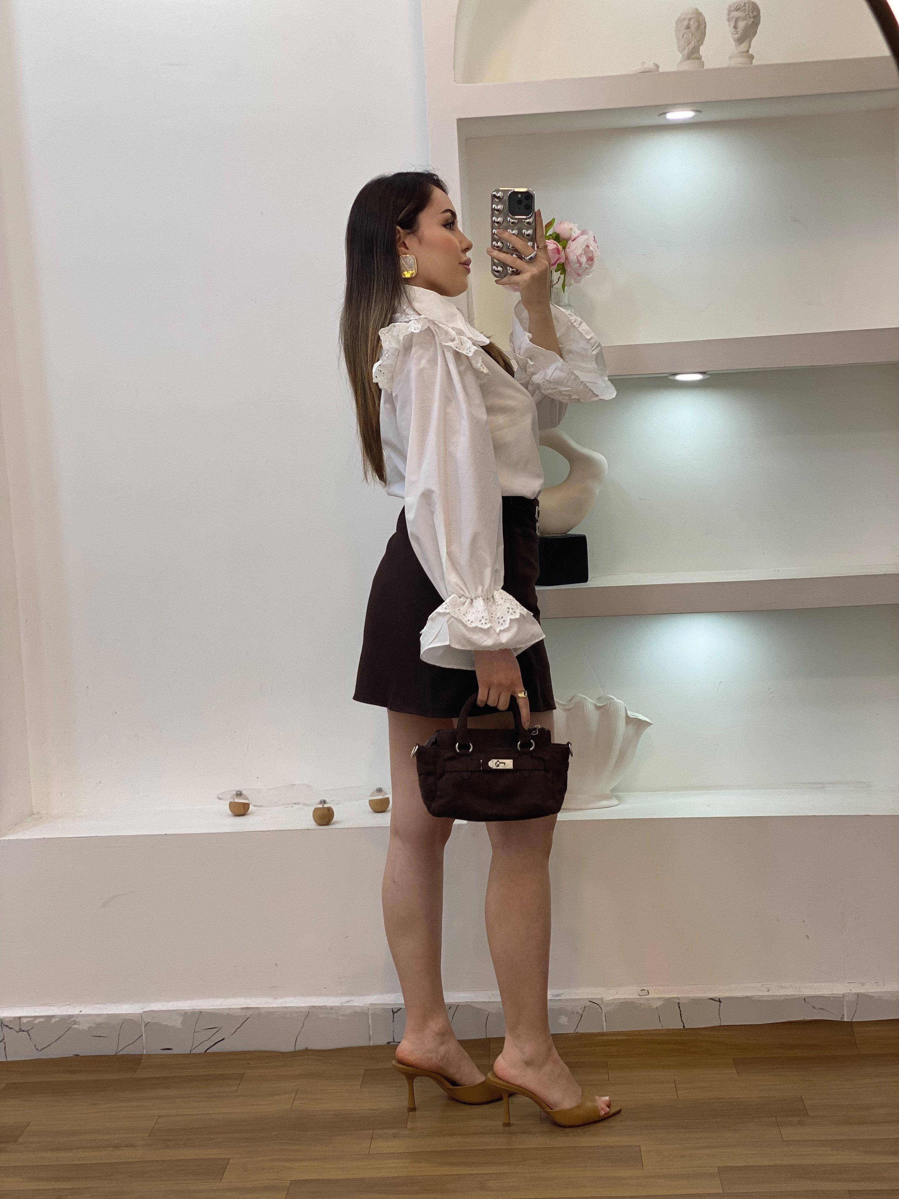 Tasarım Omuz Ve Bilekleri Fisto Detay Volanlı Gömlek