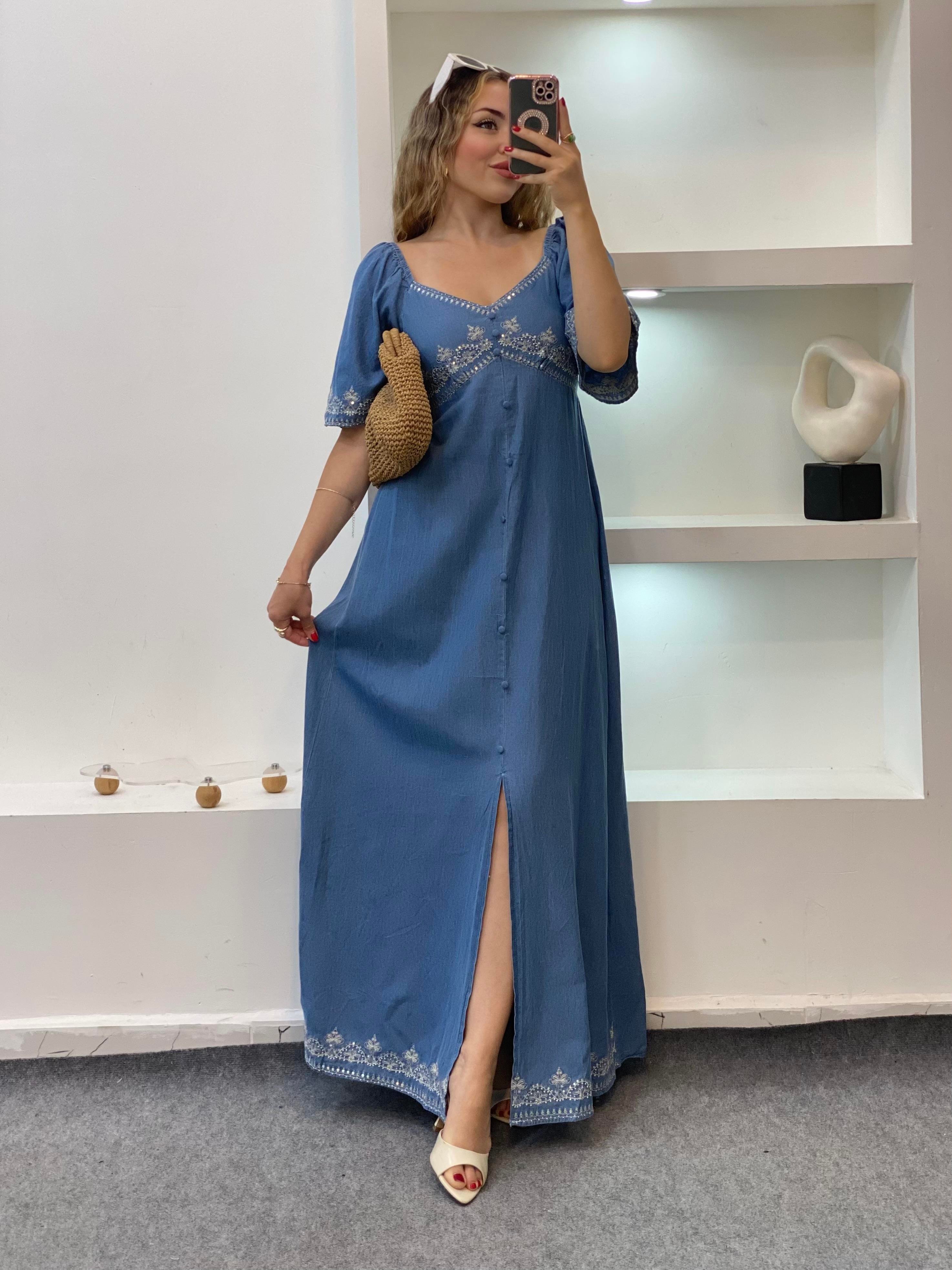 Tasarım Özel İşlemeli Detay Jean Elbise