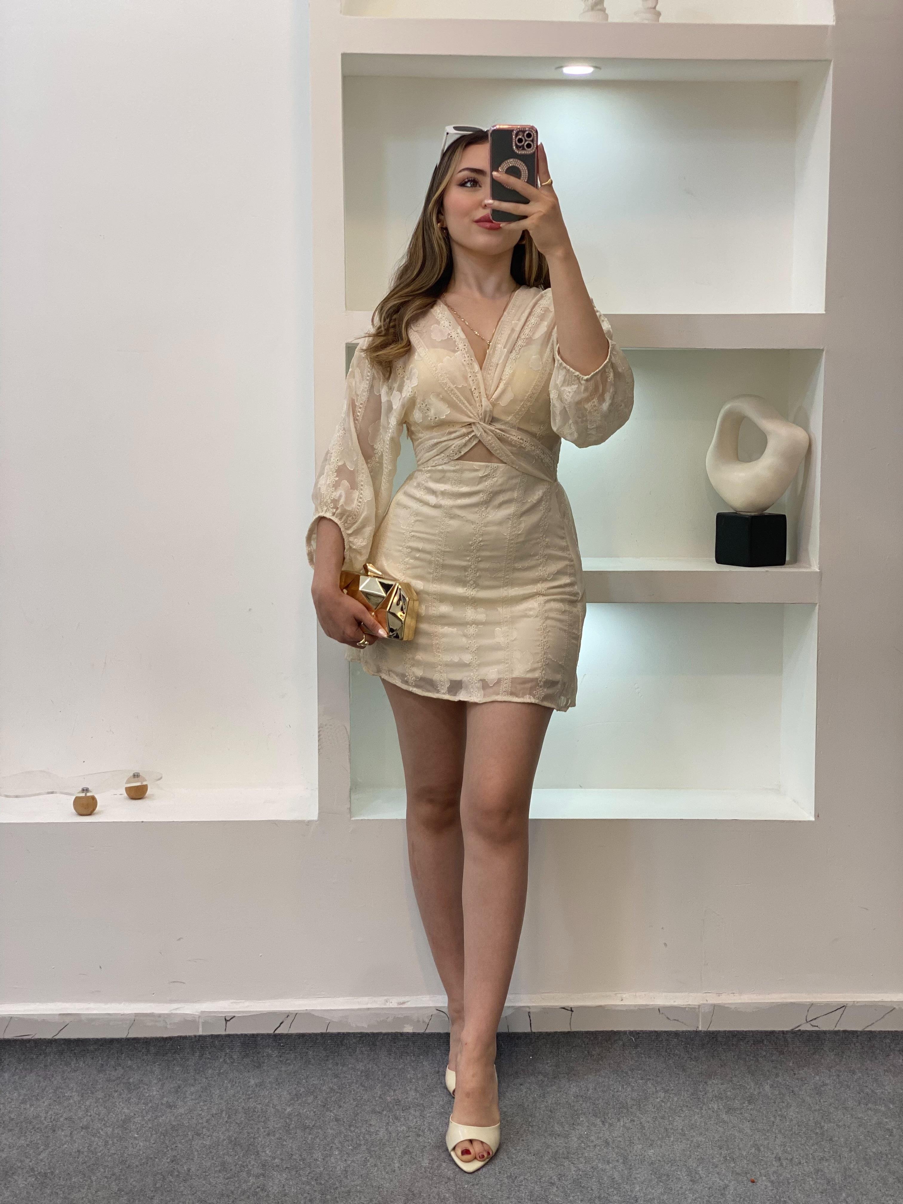 Transparan Mini Dekolteli Elbise 