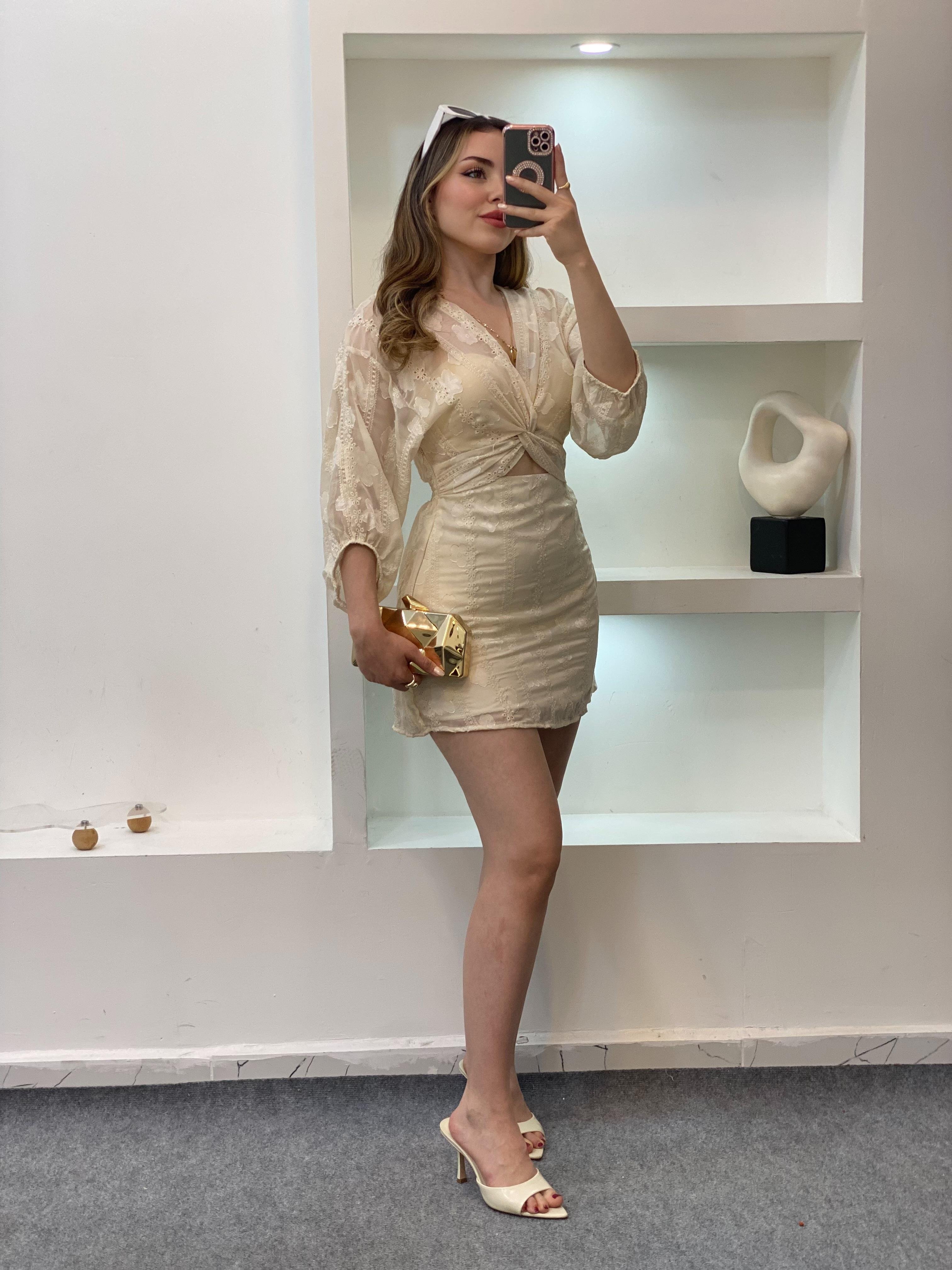 Transparan Mini Dekolteli Elbise 