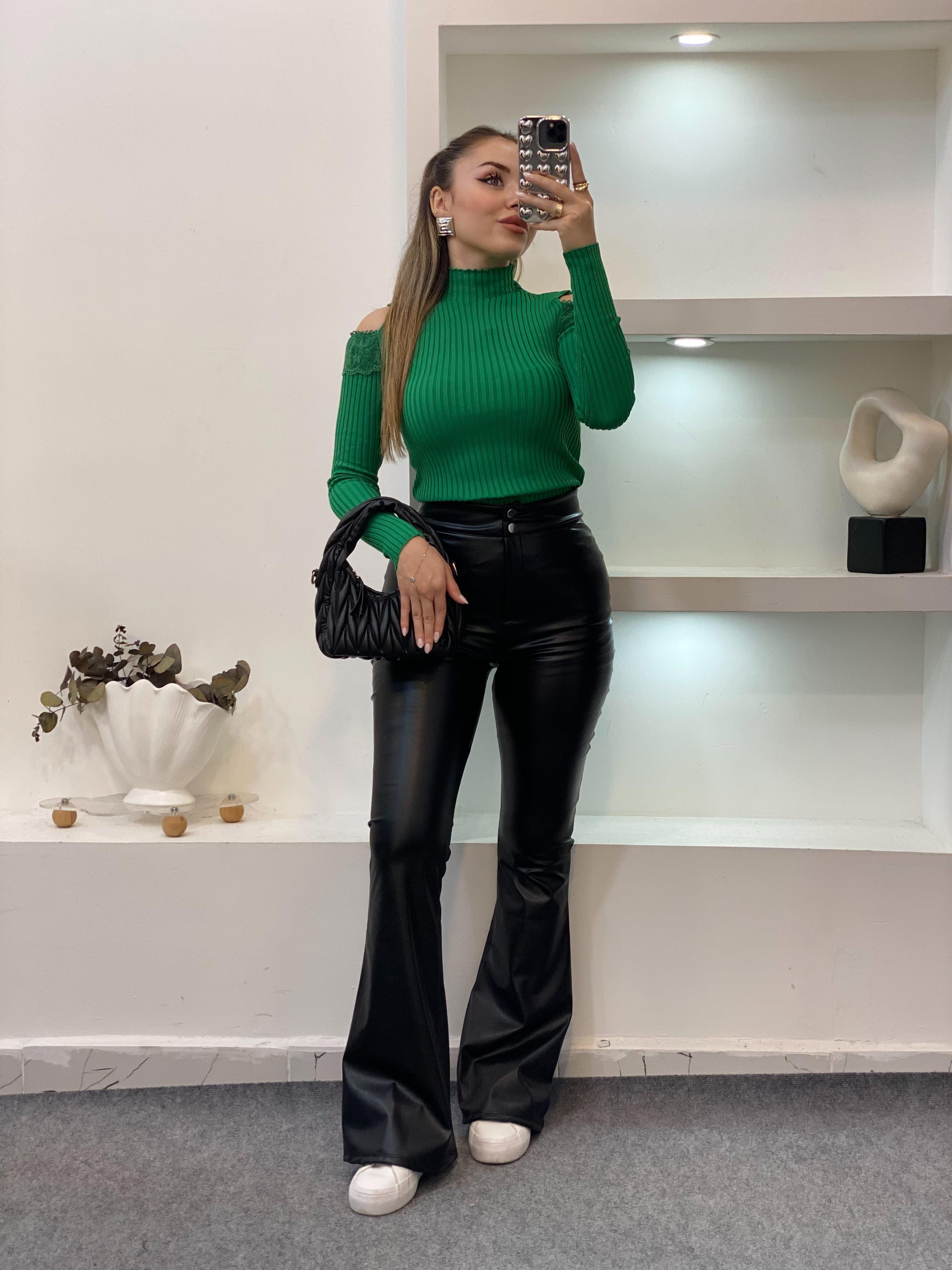 Yeşil Omuz Pencereli Model Triko Bluz