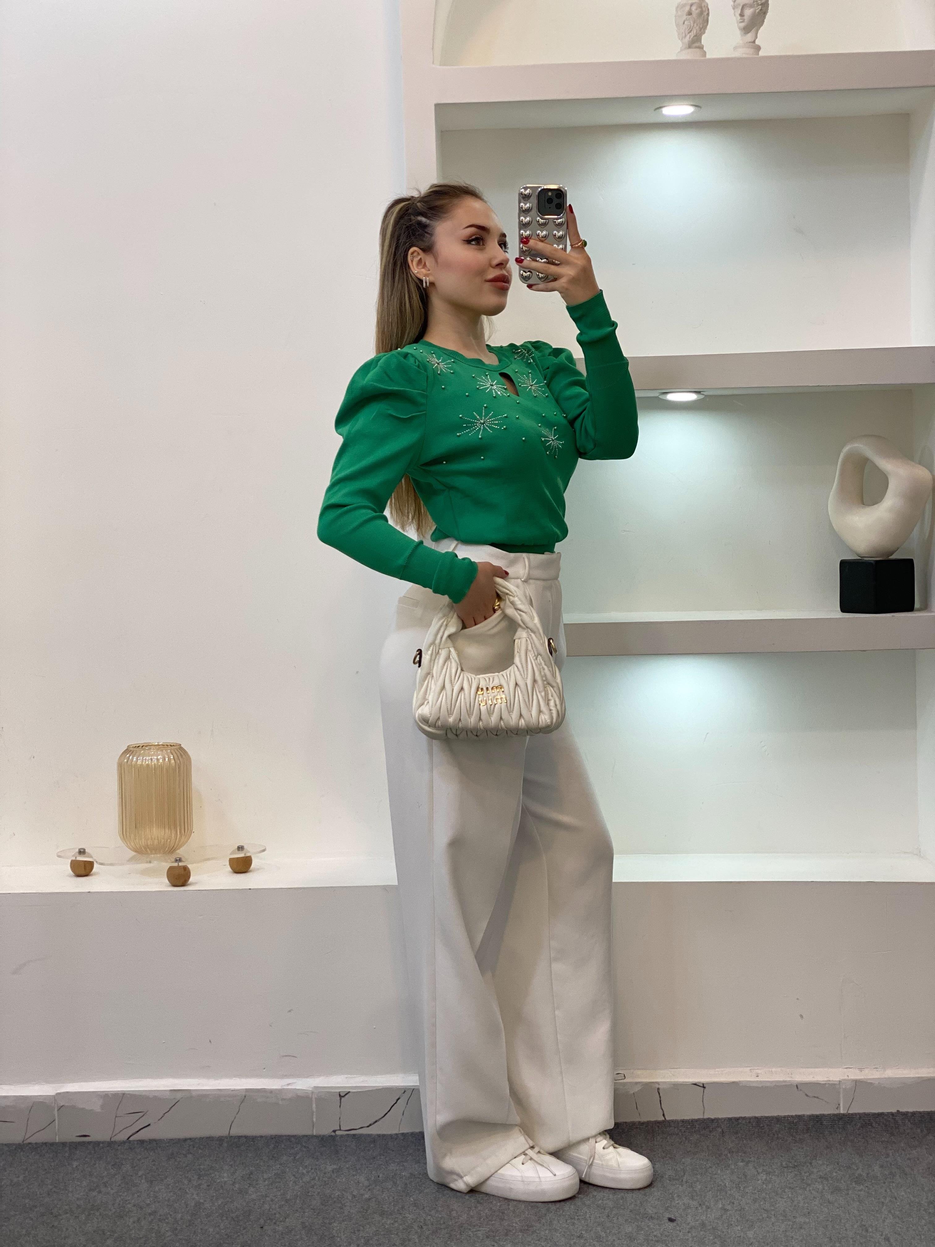 Yeşil Önü Mini Pencereli Taşlı Triko Bluz
