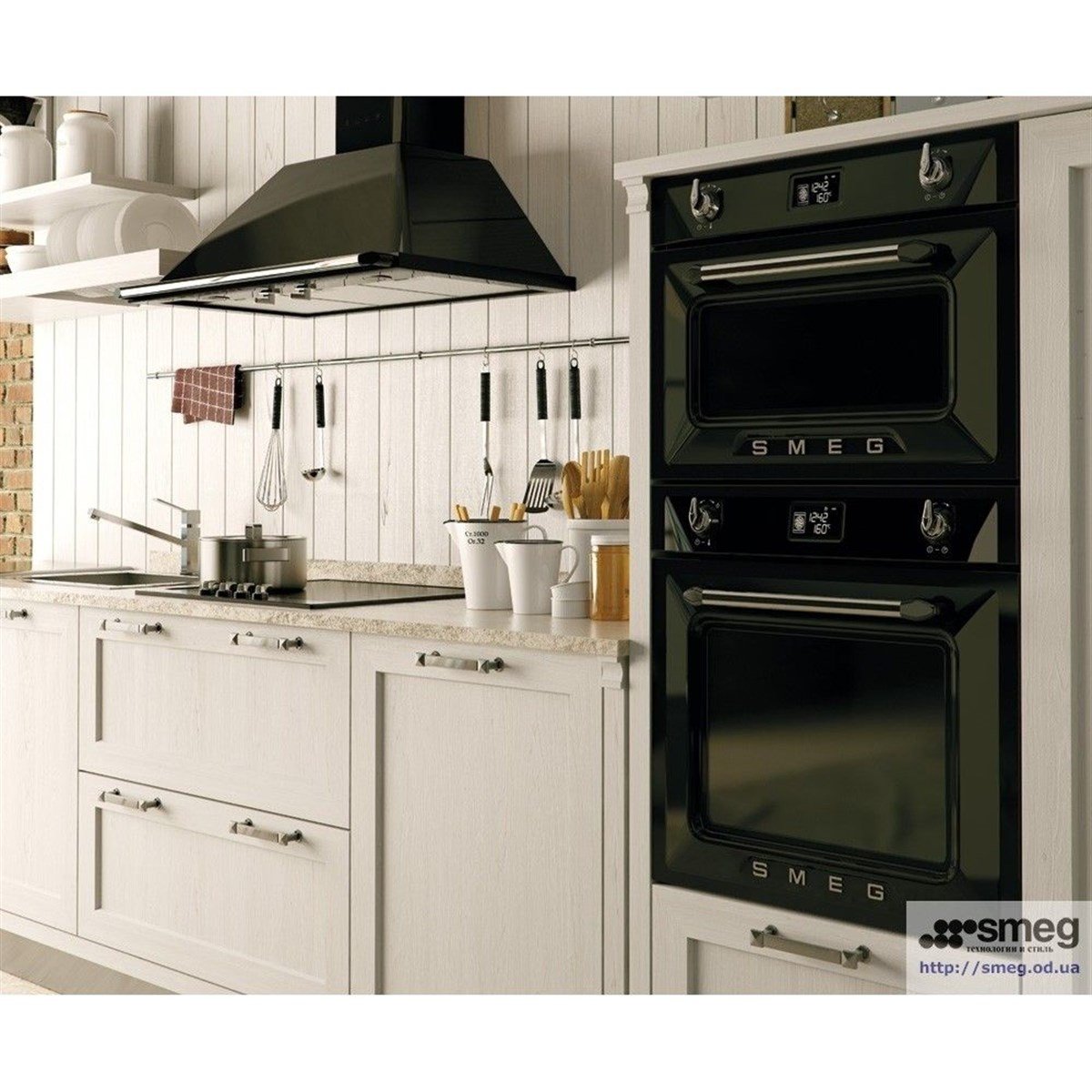 SMEG KT90BLE VICTORIA DUVAR SİYAH DAVLUMVAZ