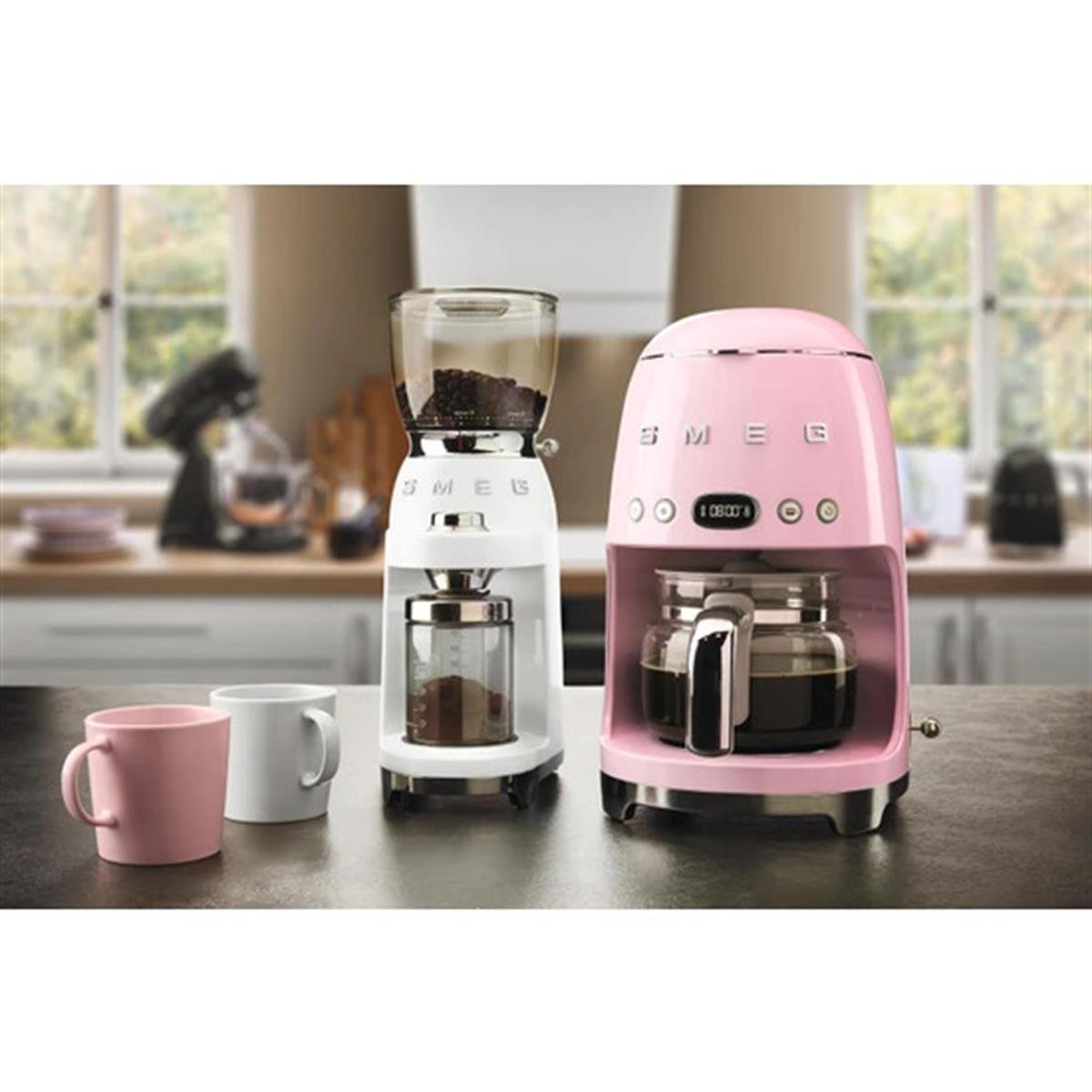 SMEG PEMBE DCF02PKEU FİLTRE KAHVE MAKİNESİ