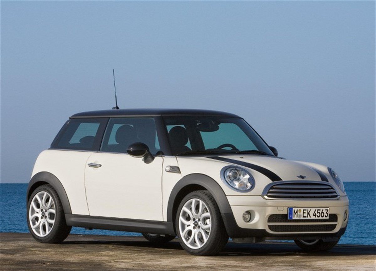 Mini Cooper Modelleri Oto Brandası İçi Miflonlu Su Geçirmez