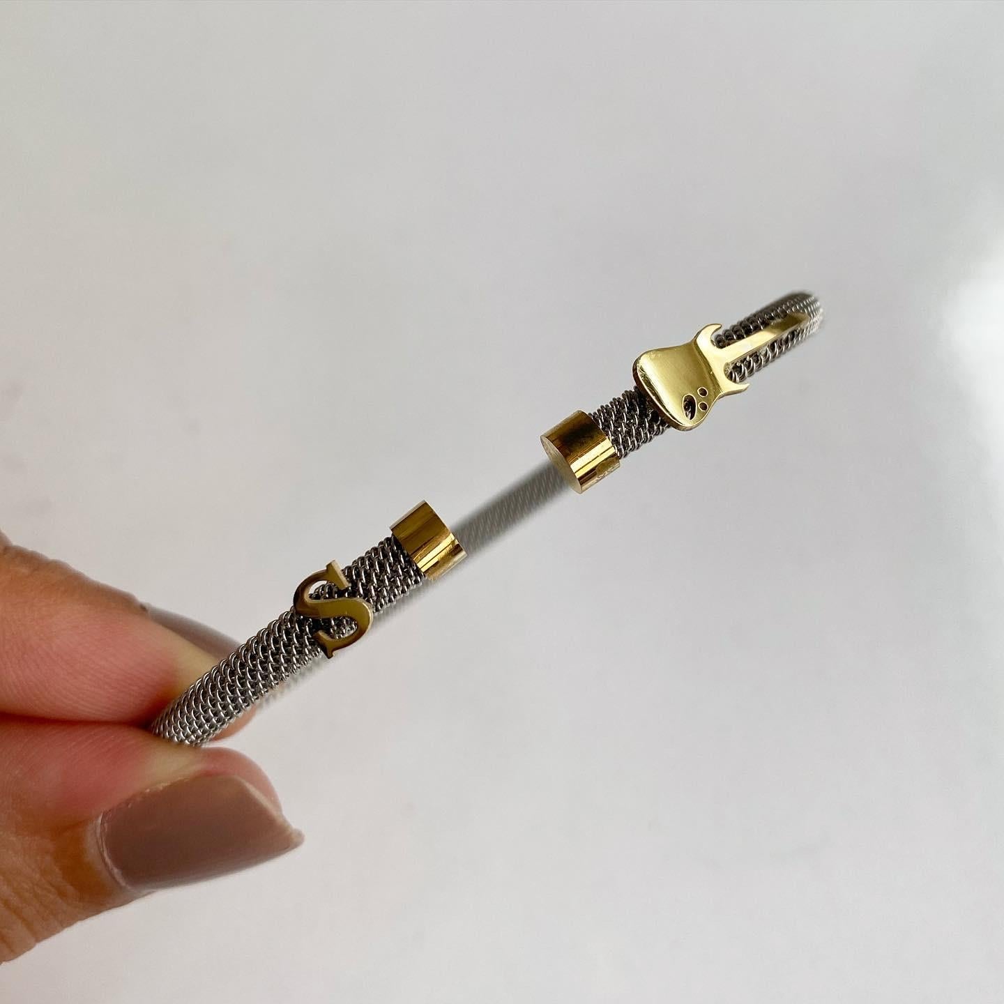 14 Ayar Altın Harfli Gitar Detaylı Çelik Bileklik