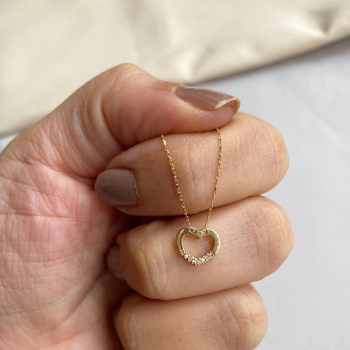 14K Altın Taşlı Kalp Kolye