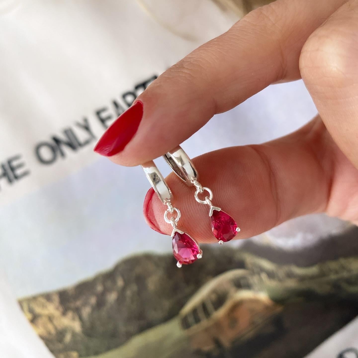 925 Ayar Gümüş Damla Pembe Taşlı Küpe