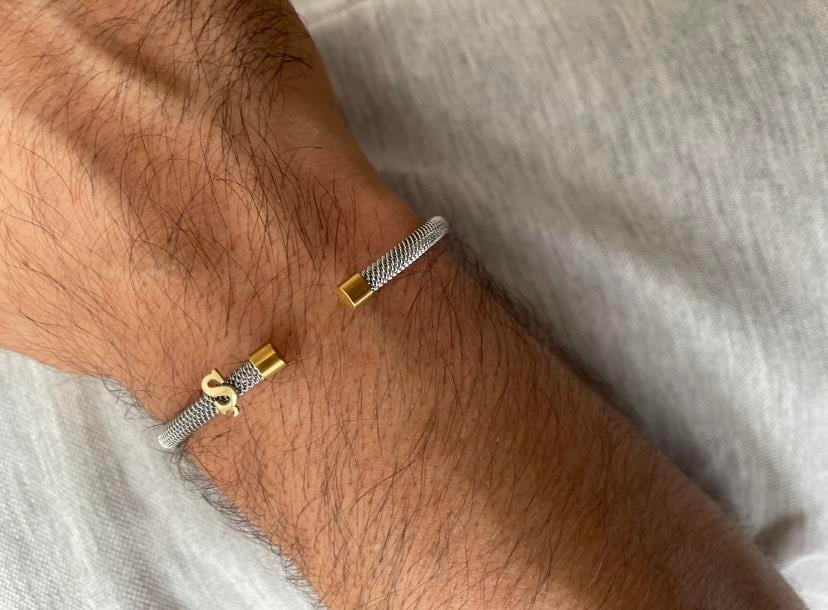 Beyaz Çelik Üzeri 14 Ayar  Altın Tek Harfli Bileklik