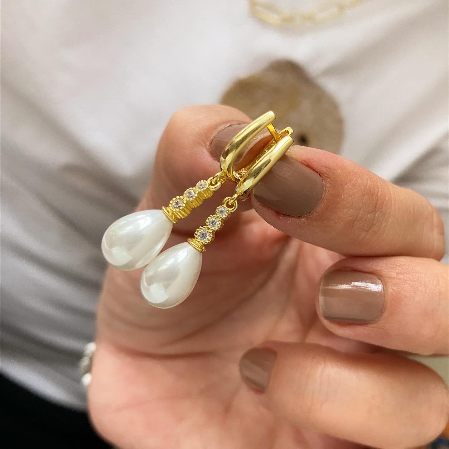 Beyaz Taşlı Gümüş İncili Küpe