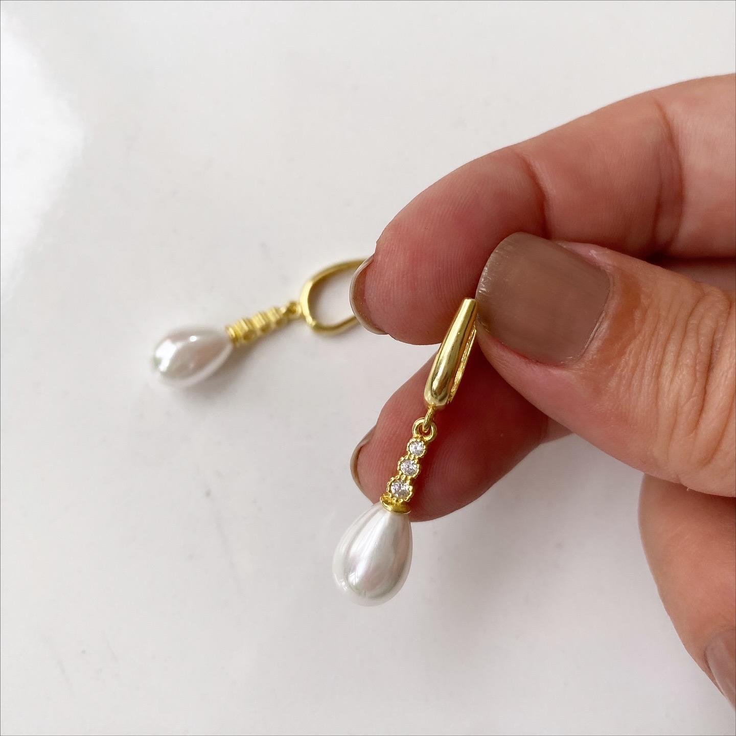 Beyaz Taşlı Gümüş İncili Küpe