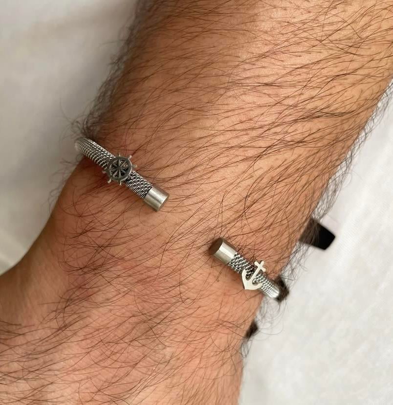 Dümen ve Çapa Logolu Beyaz Çelik Bileklik