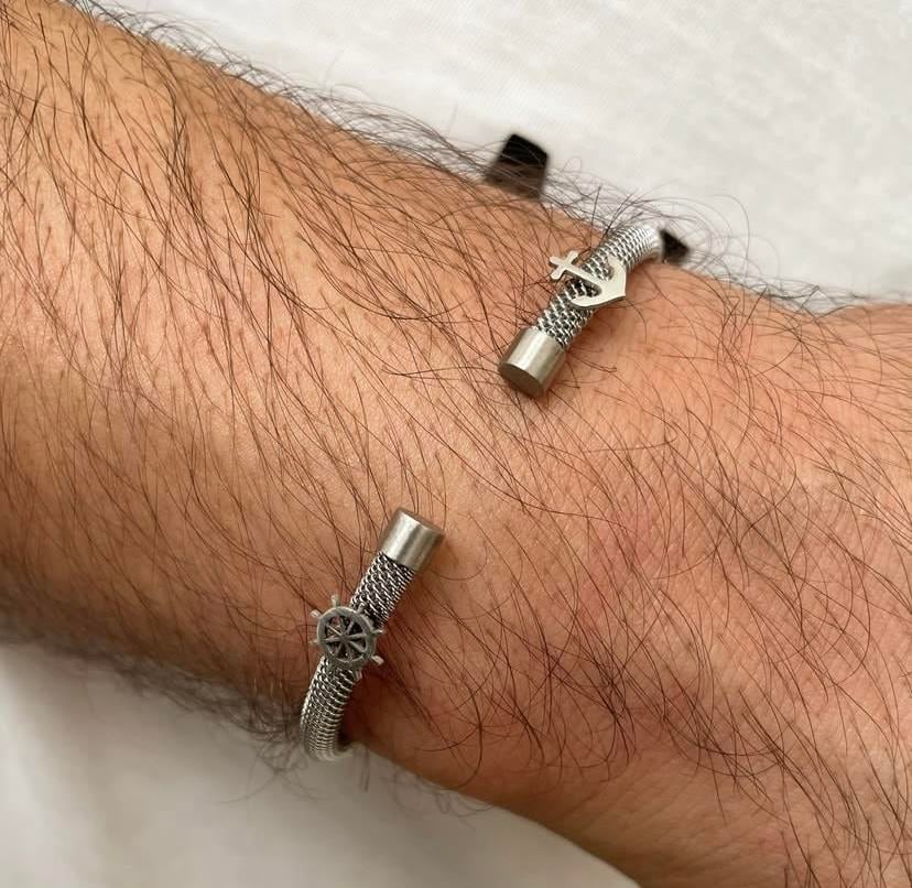 Dümen ve Çapa Logolu Beyaz Çelik Bileklik