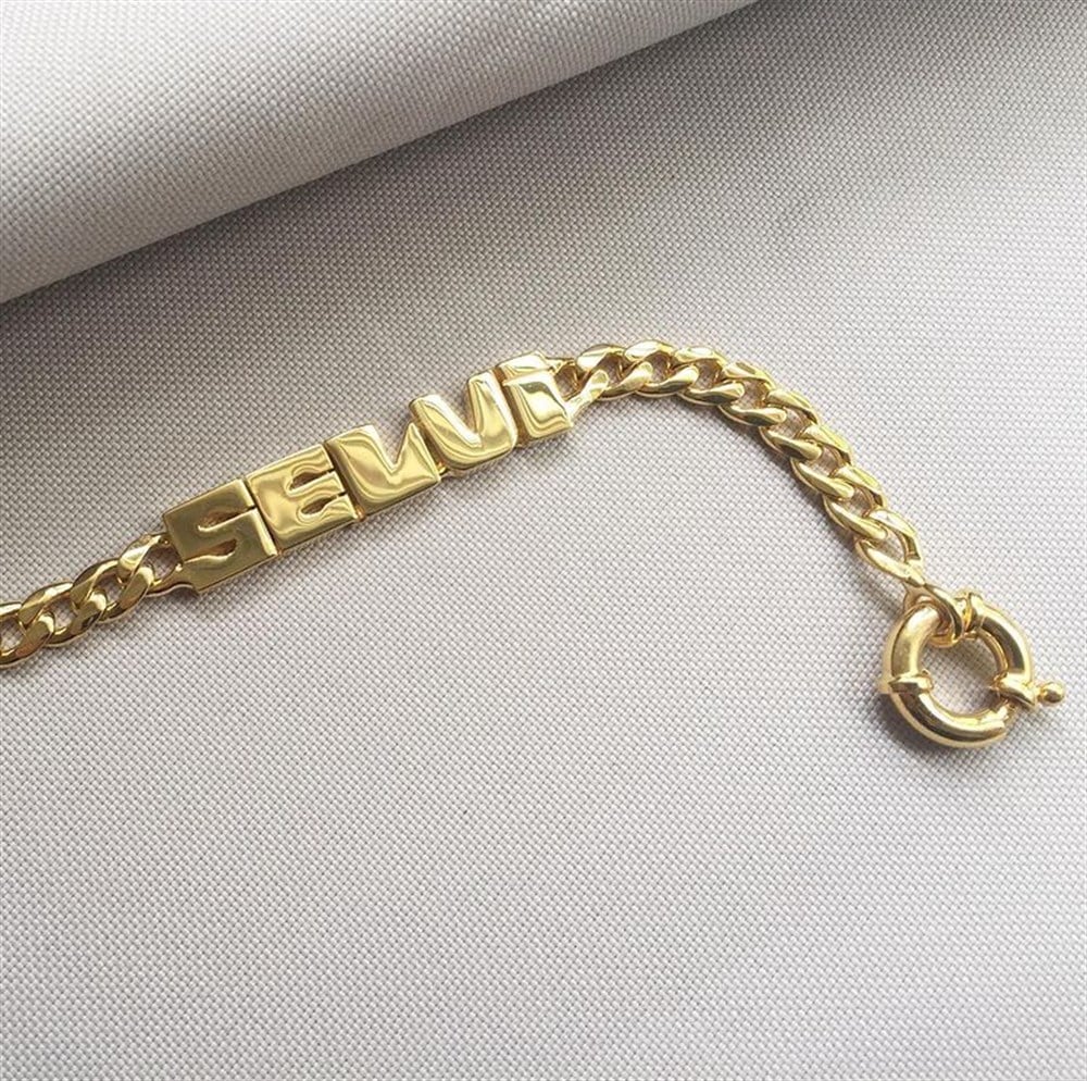 Gümüş İsimli Bileklik