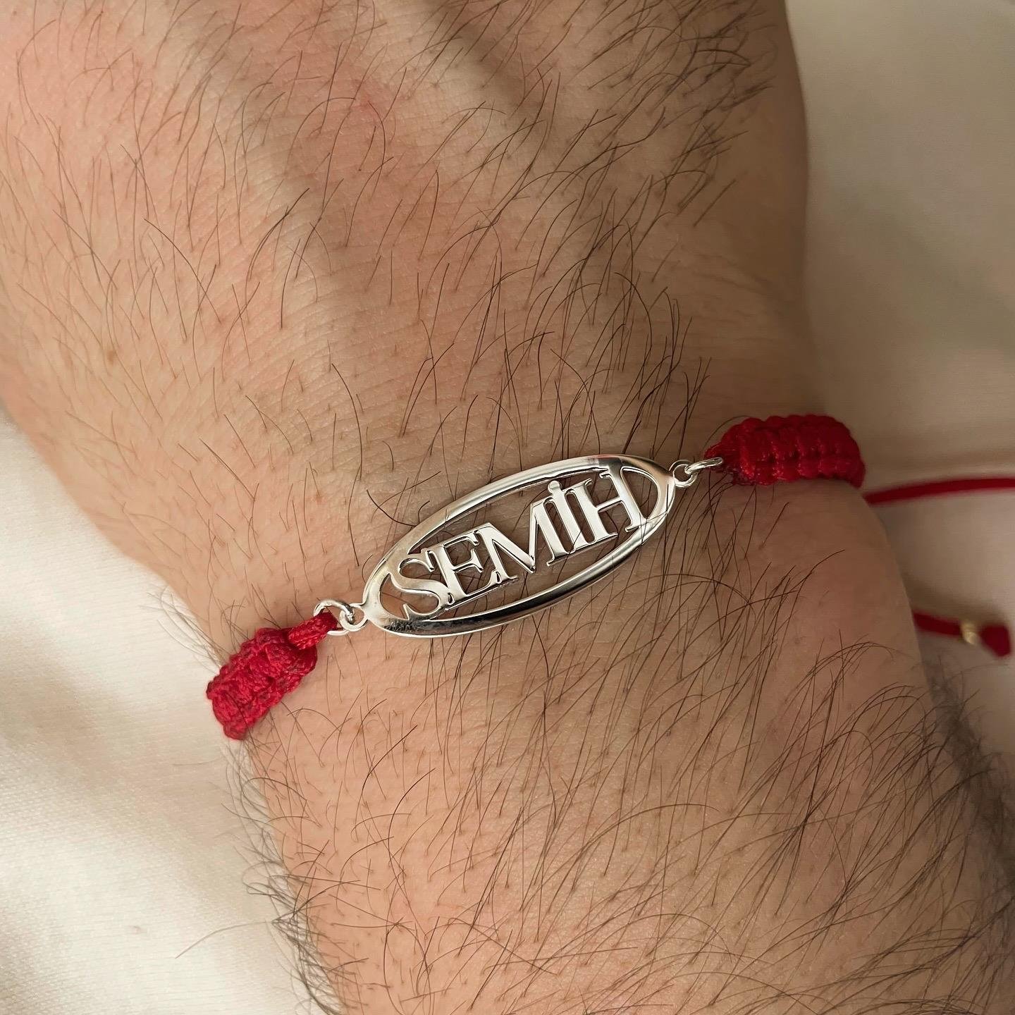 Gümüş İsimli Kırmızı İpli Erkek Bileklik