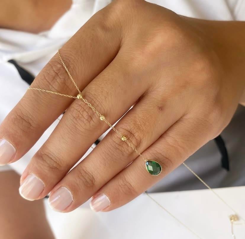 Zümrüt Taşlı Damla Model 14k Altın Kolye