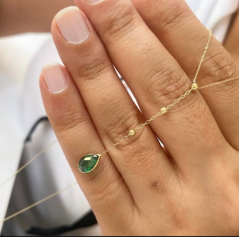 Zümrüt Taşlı Damla Model 14k Altın Kolye