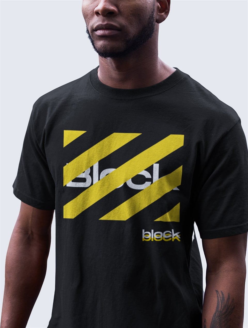 Block Fashion Siyah T-Shirt Sarı Baskı