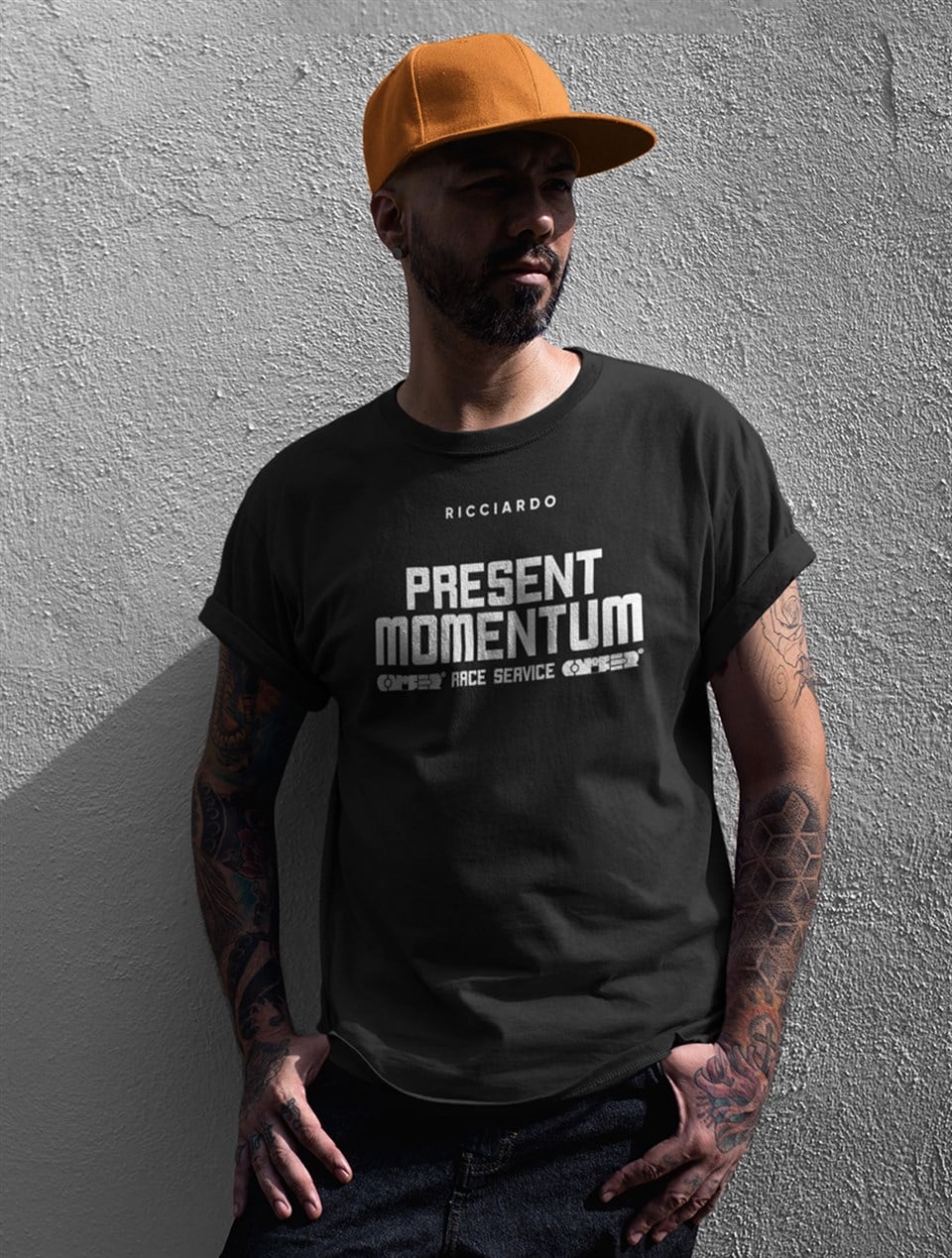Daniel Ricciardo Present Momentum Siyah T-Shirt
