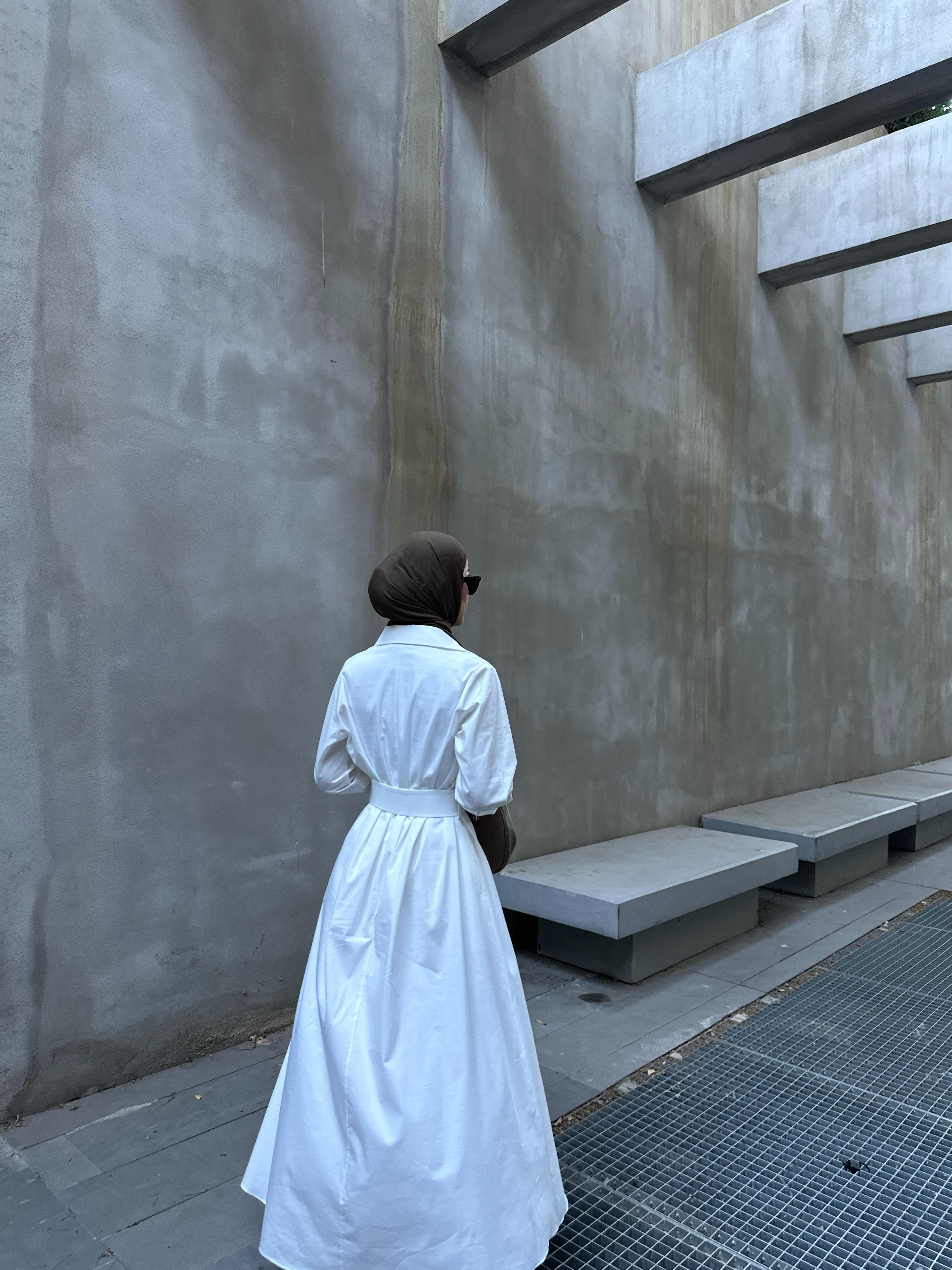 Ess Beyaz Kloş Elbise 