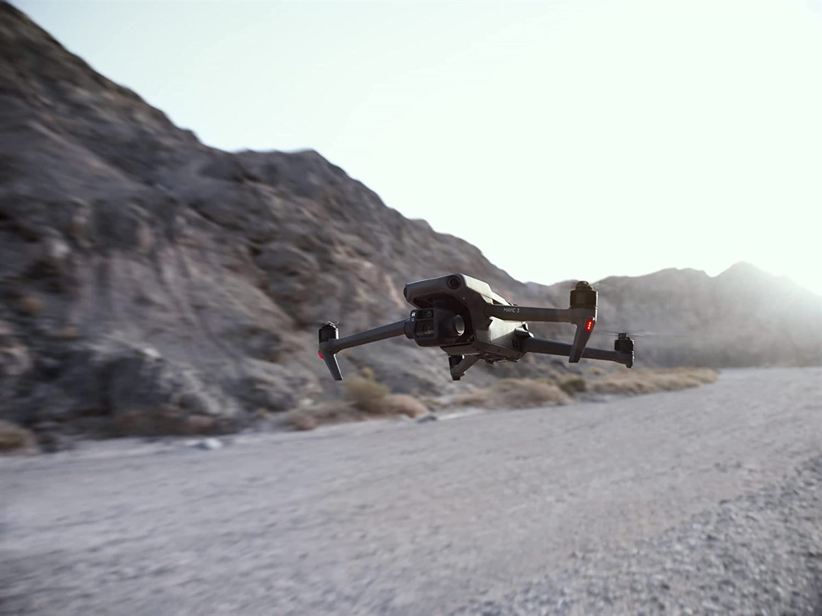 DJI Mavic 3 Fly More Combo Drone