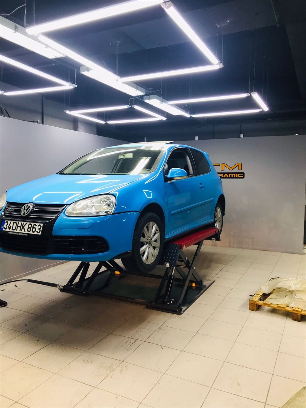 Makaslı 1 Metre Kaldıran Lift (Fiyat Alınız )