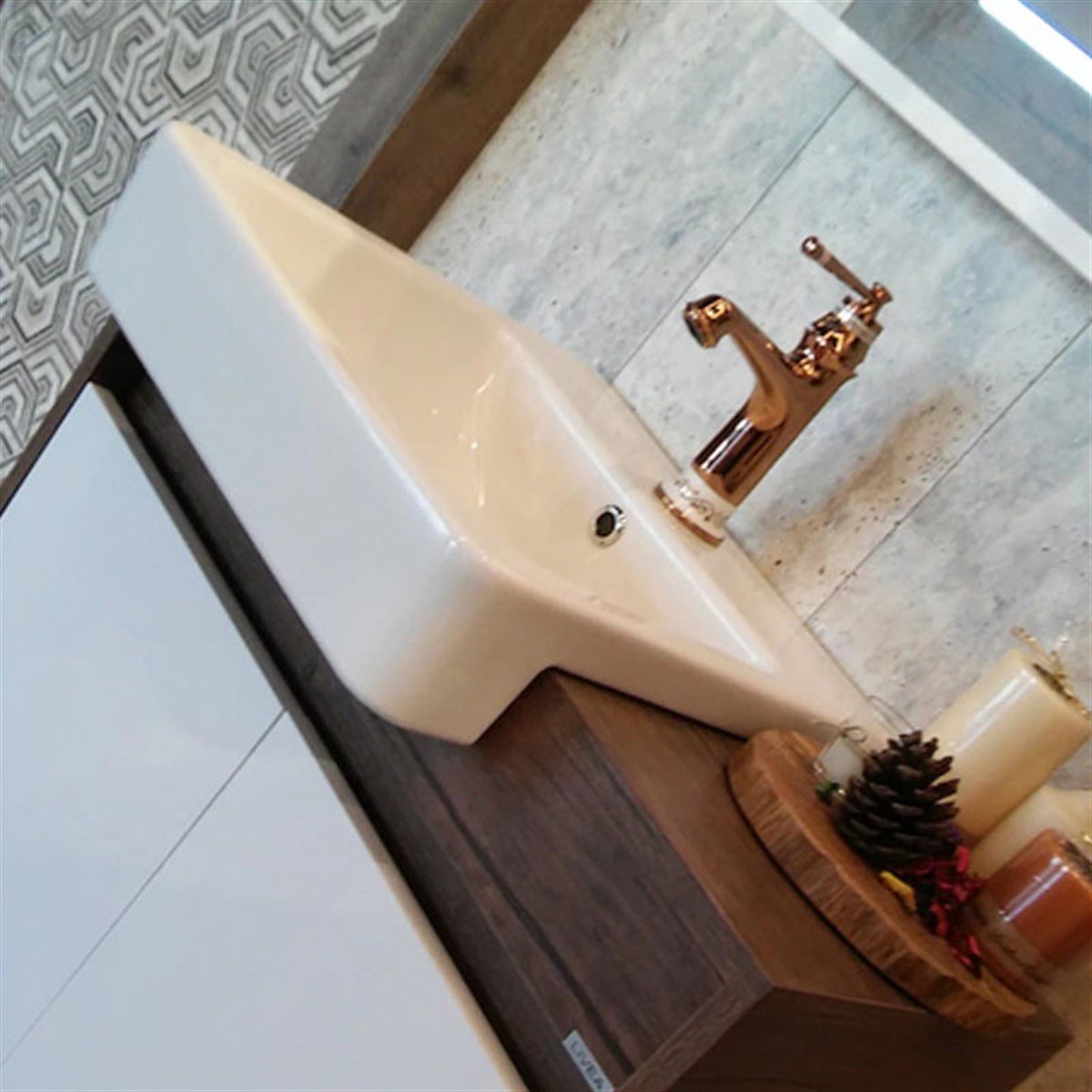 Livea Fiesta Banyo Dolabı 73 cm