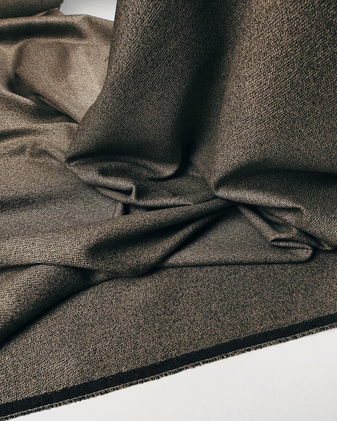 Bej Kahve Renklerde Gabardin
 (En 140 cm x
 Boy 250 cm)