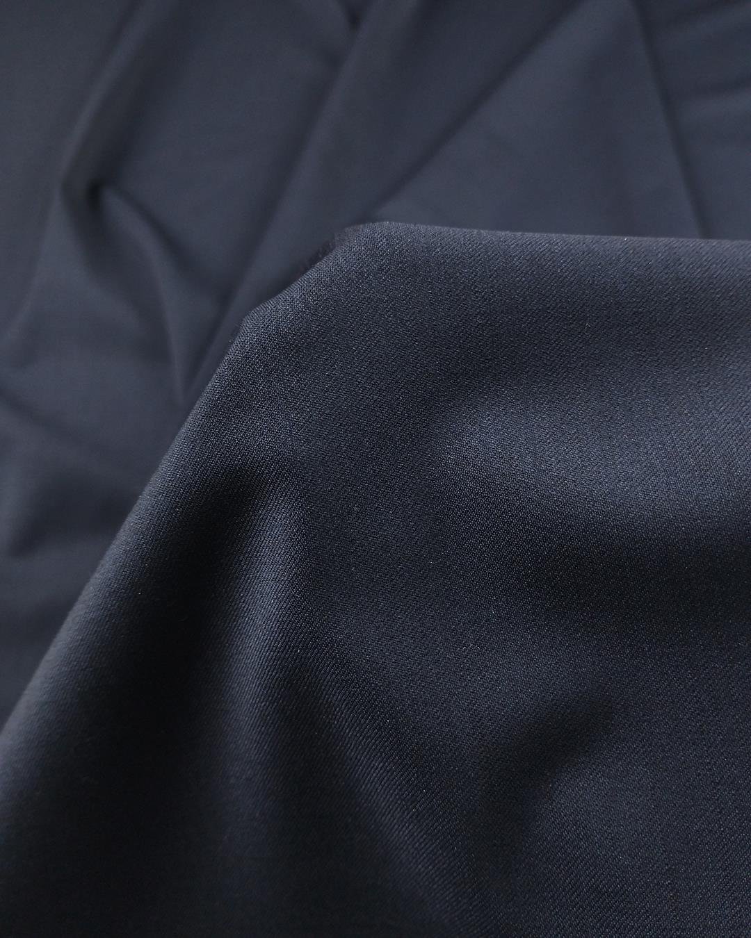 Koyu Lacivert Renkte Gabardin Kumaş

En: 150  cm