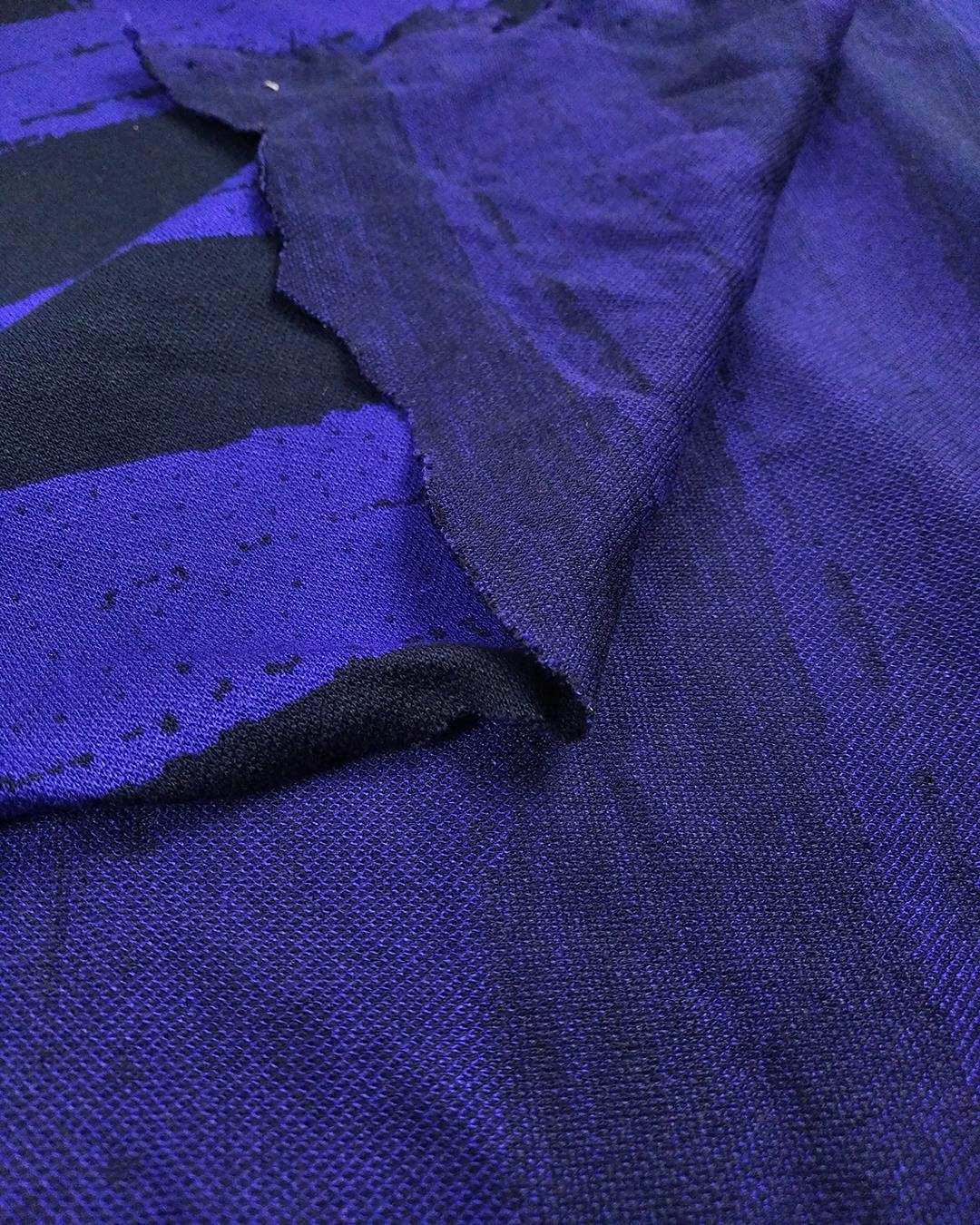 Mor Siyah Renklerde İnterlok Örme 140x100cm