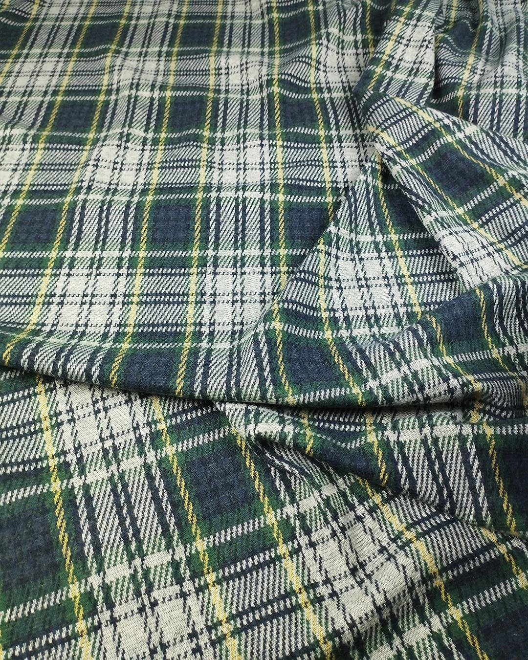 Yeşil Sarı Bej Renklerde Örme
 En: 140 cm