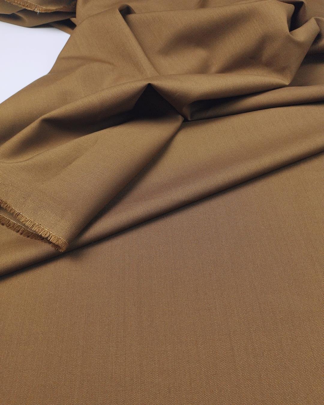 Koyu Kahve Gabardin Dokuma
 (En 140 cm x
 Boy 250 cm)