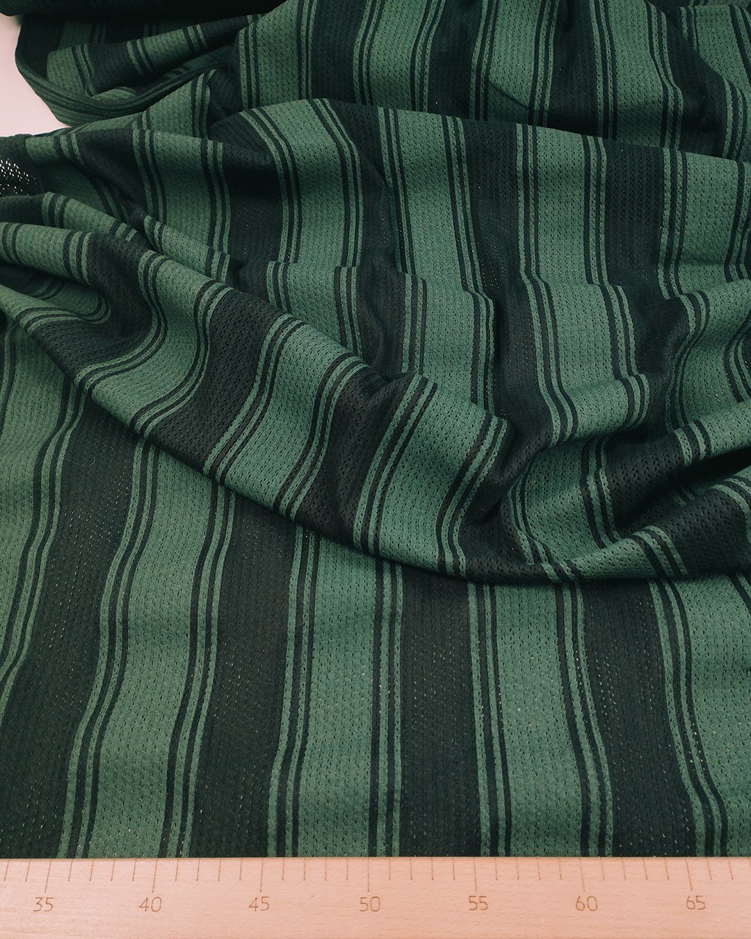 Siyah PamukluSiyah Yeşil Örme Kumaş Pamuksu Tok Dokulu Elbiselik & Bluzluk En: 200cmTülbent Vual Kumaş İnce Hafif Dökümlü Fularlık & Pareoluk En: 80cm