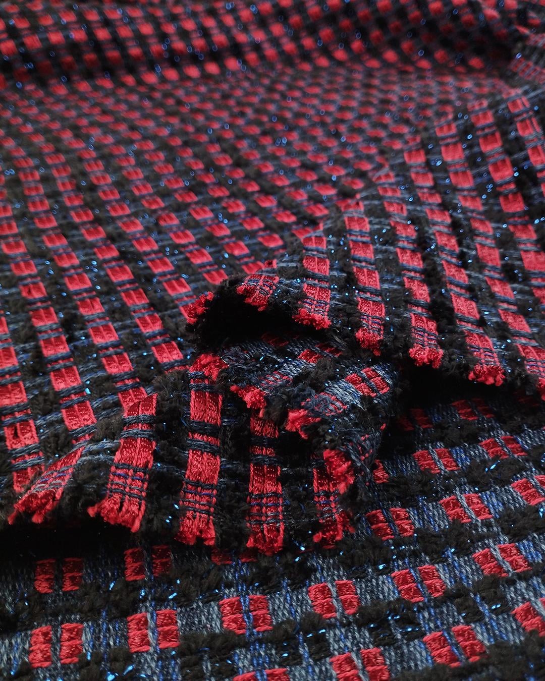 Bordo Siyah Renklerde Şanel Kumaş En: 150cm