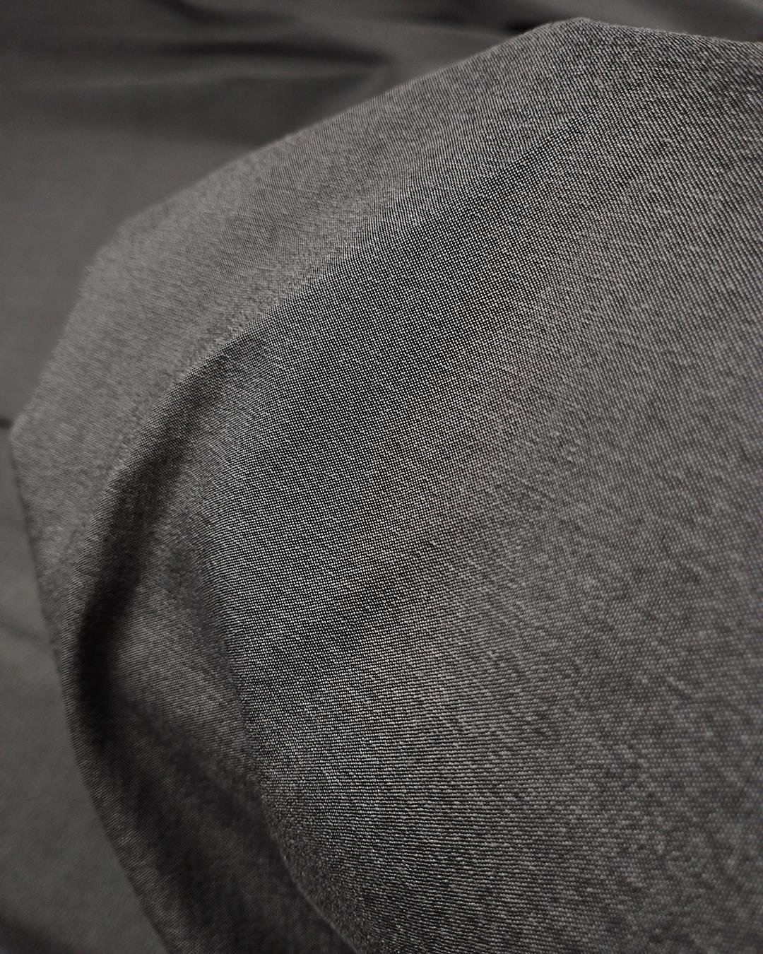 %70 Viskon %27 Sentetik %3 Elastan Gri Parlak Gabardin (En  140 cm x Boy  345 cm)