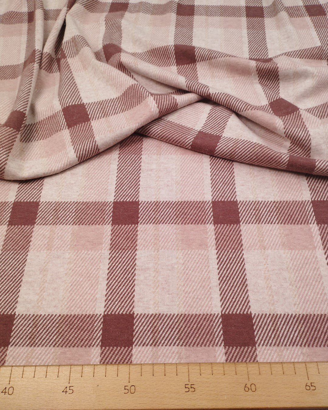 Pembe Bordo Ekru Ekoseli Jakarlı İnterlok Kumaş Esnek Yumuşacık Hırkalık & Kazaklık En: 140cm