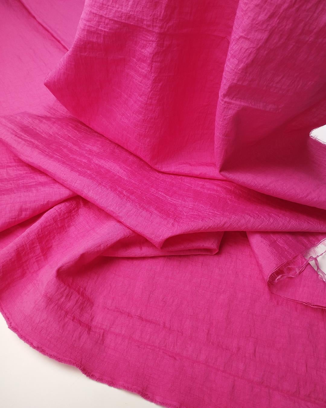 Şeker Pembe Renkte Paraşüt Kumaş 140x265cm