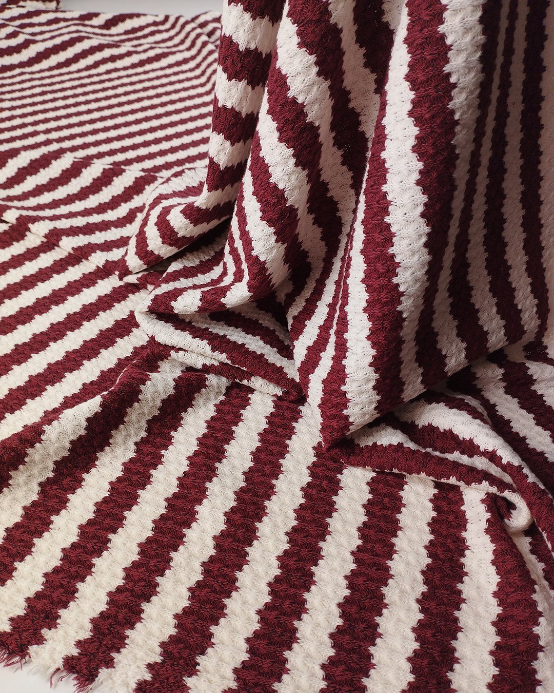 Bordo Ekru Çizgili Triko Kumaş Yumuşacık Esnek Hırkalık & Kazaklık 140x150cm