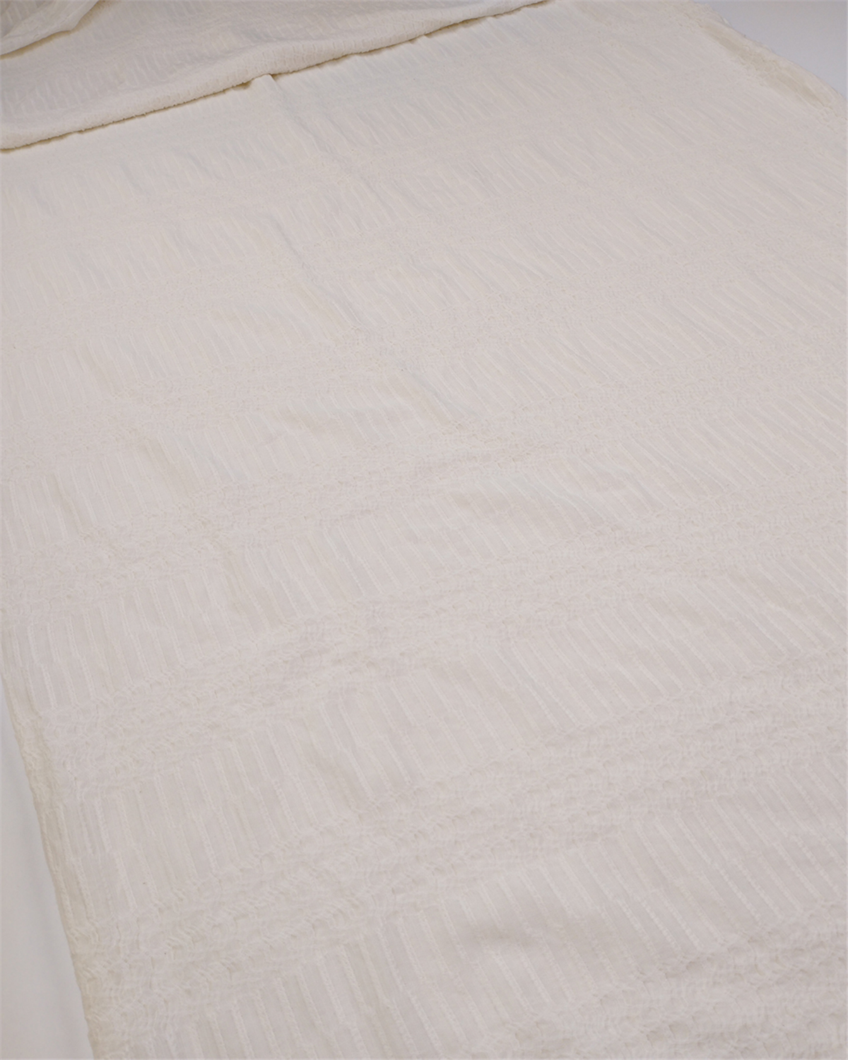 Krem Ekru Arası Kendinden Desenli Bürümcüklü Jarse Kumaş Elbiselik & Bluzluk 170x320cm