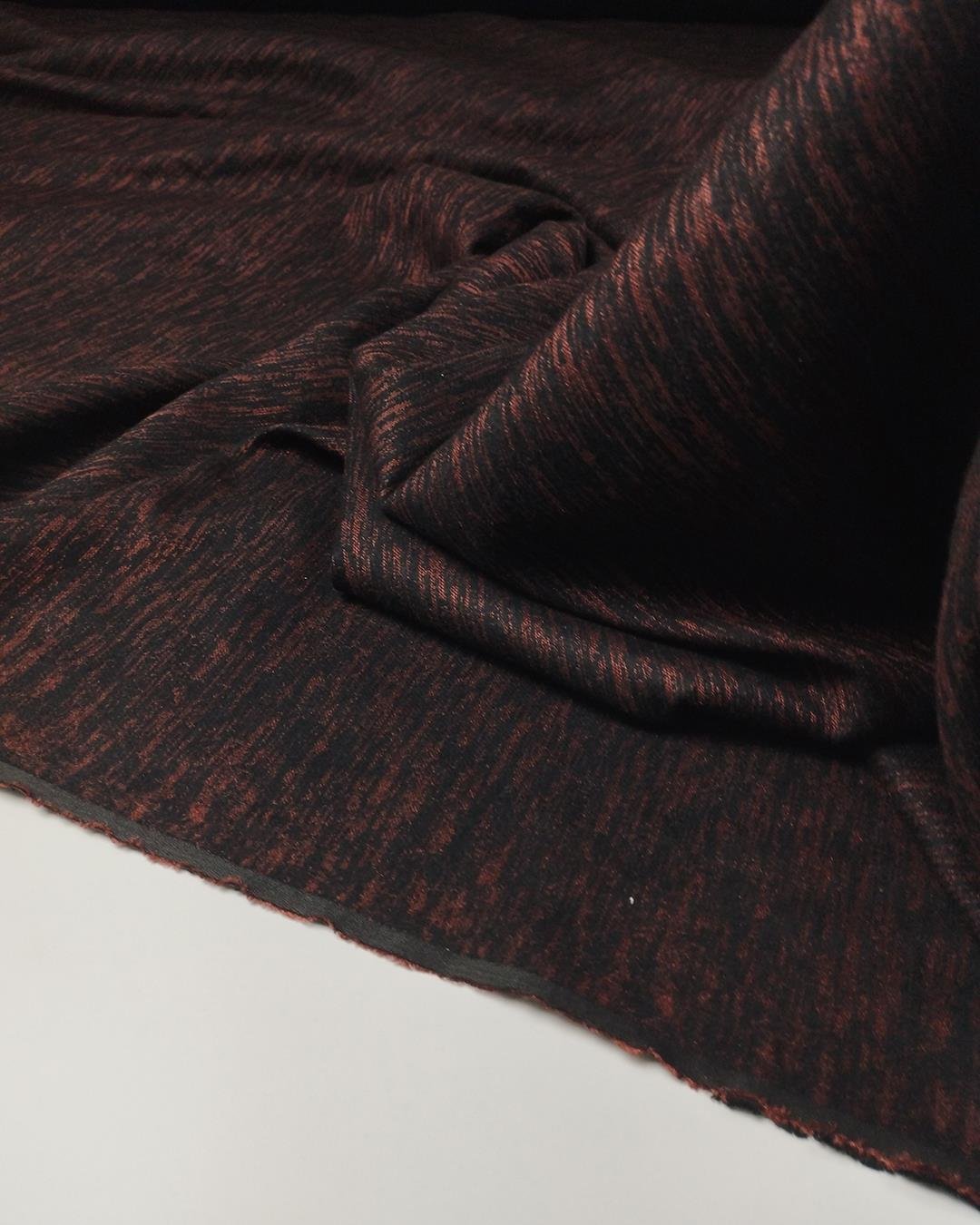 Kızıl Siyah Kırçıllı Gabardin
 En: 160 