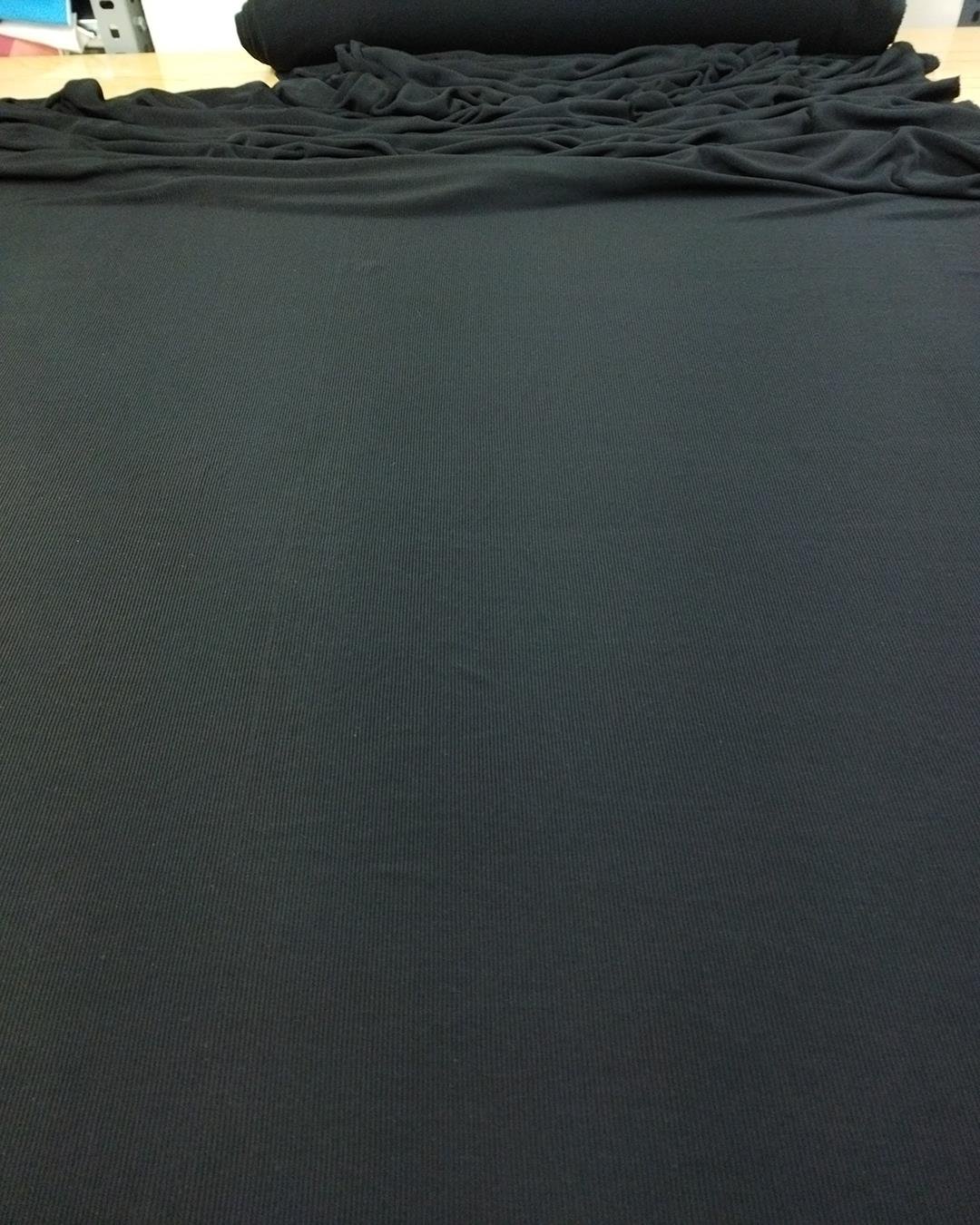 TEK EN Siyah Renkte Kaşkorse Jarse
 En: 95 cm